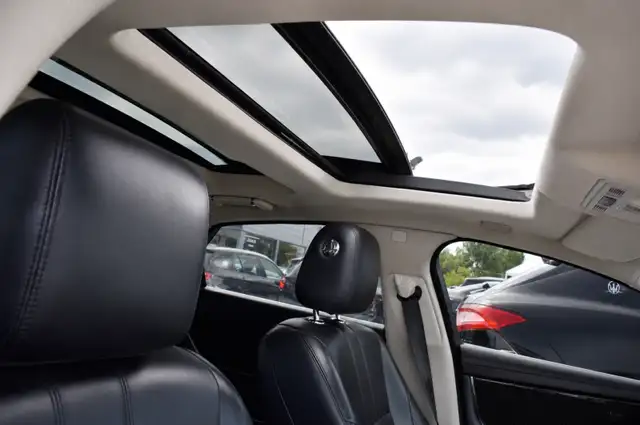Jaguar XJ view 13