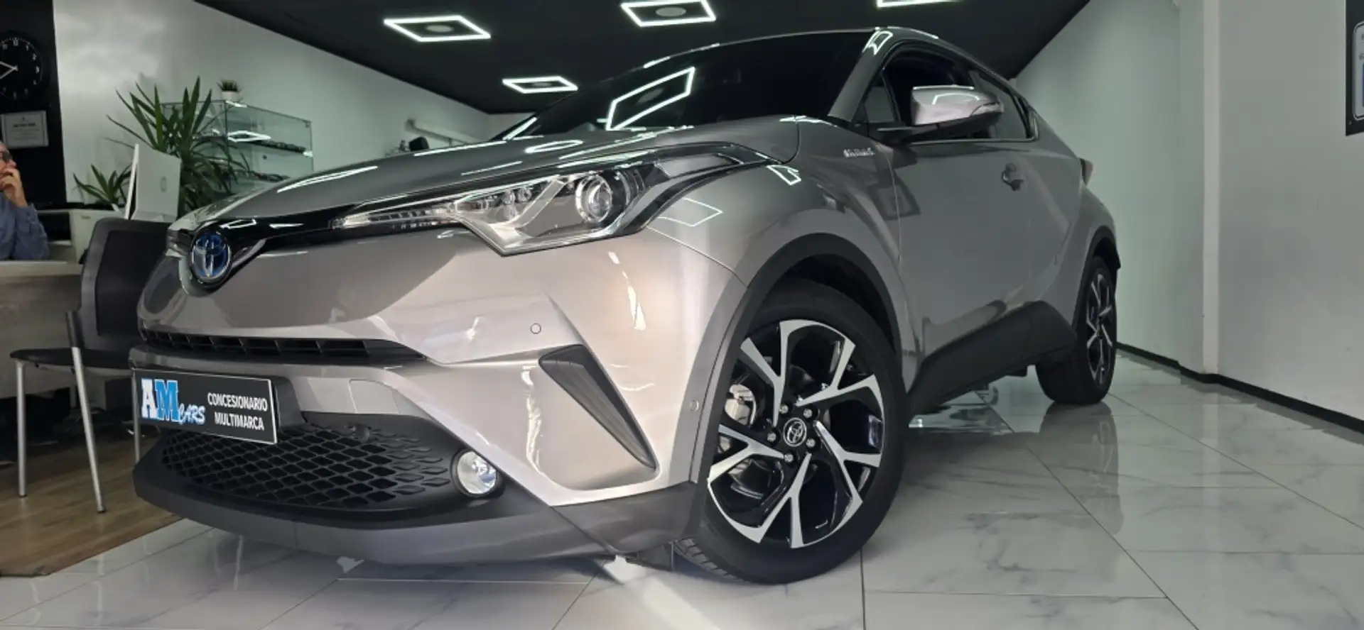 Toyota C-HR 125H Advance Gris - 2