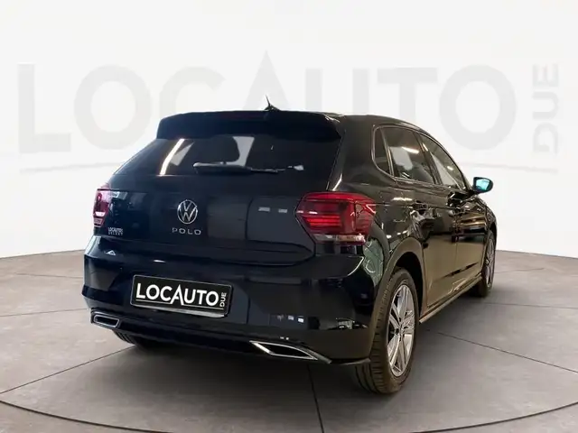 Volkswagen Polo view 4