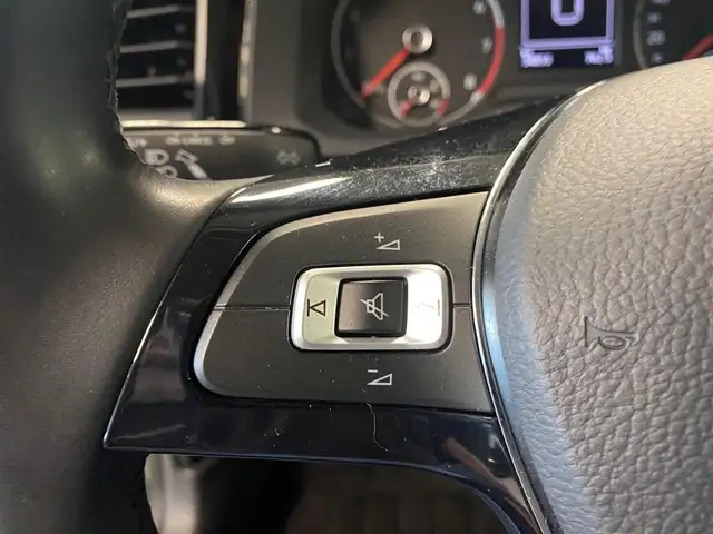 Volkswagen Polo view 13