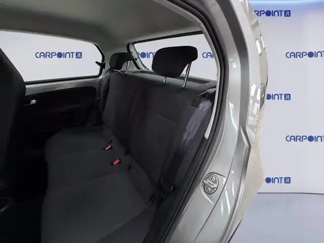 Volkswagen Up! view 14
