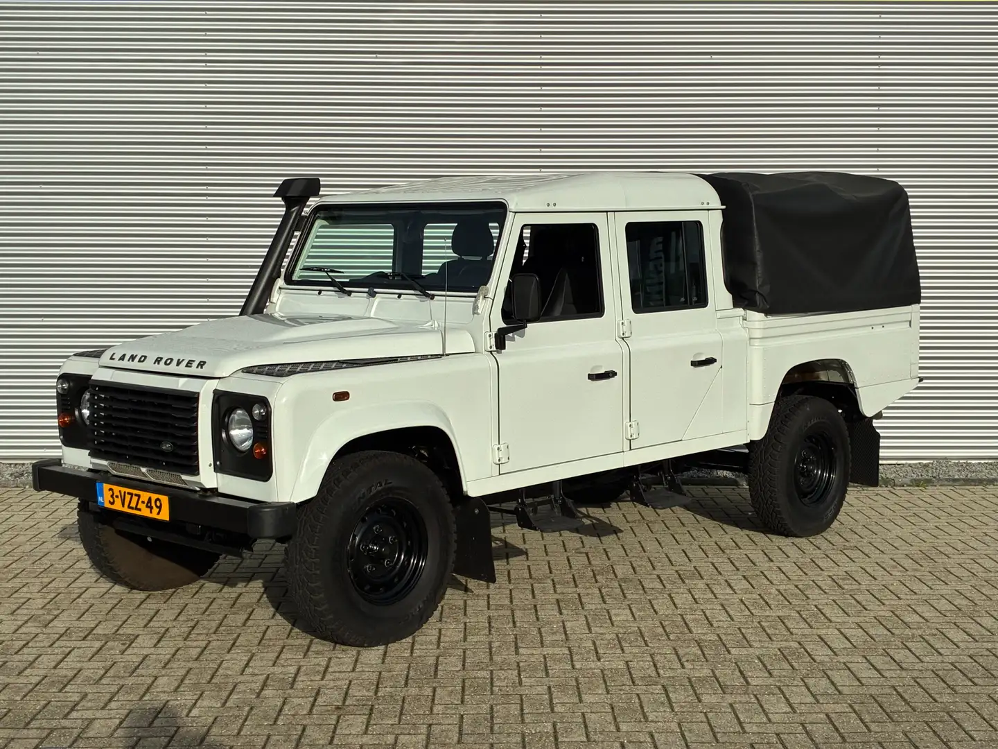 Land Rover Defender 130 2.2 TDCI Crew Cab/ Origineel NL auto Wit - 1