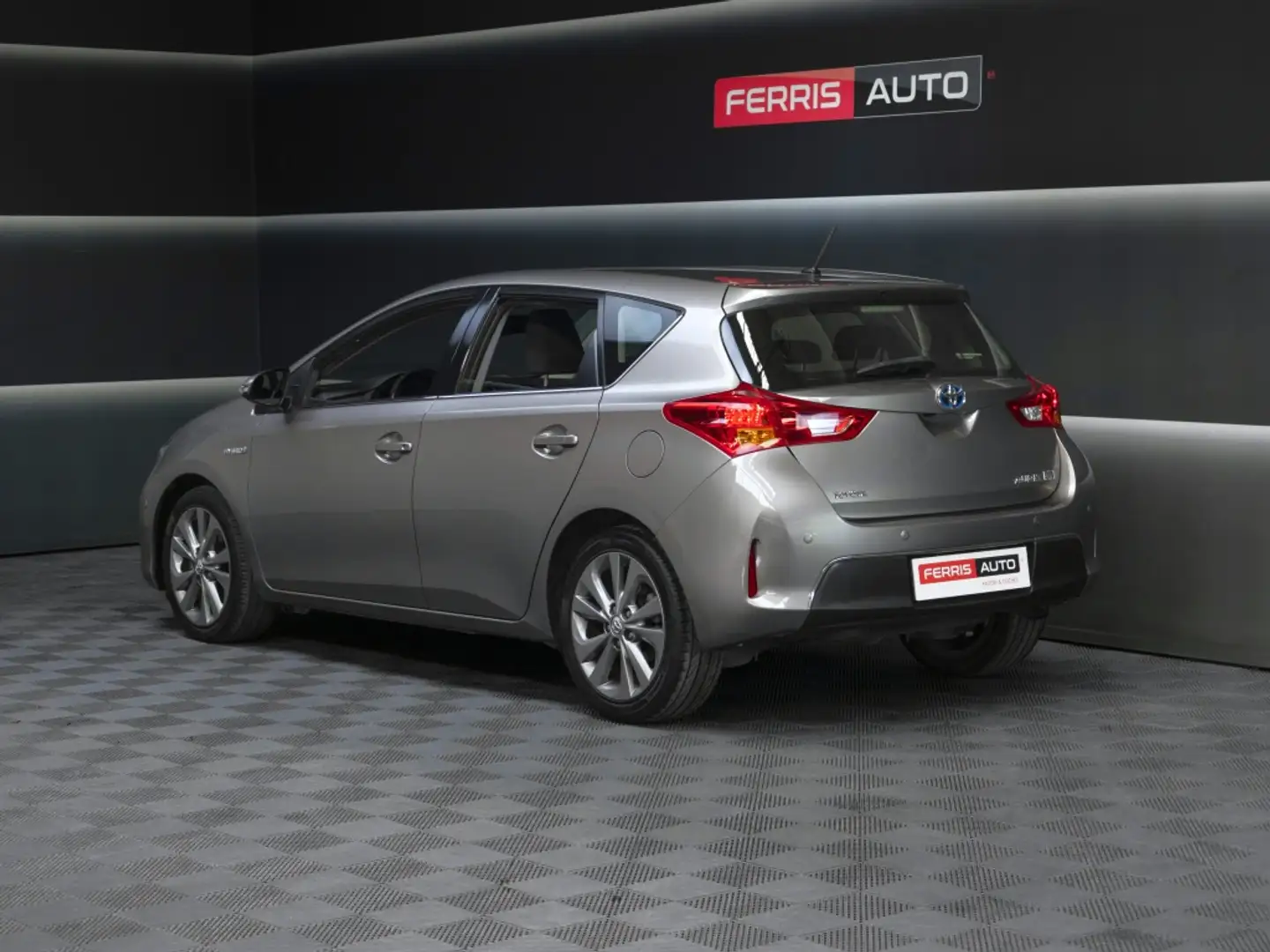Toyota Auris hybrid Advance Beige - 2