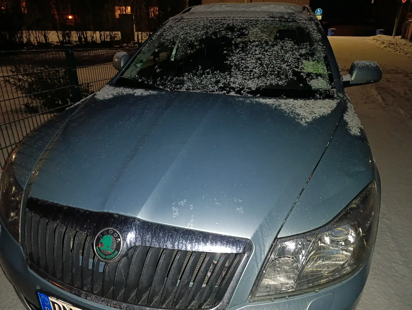 Skoda Octavia Octavia Combi 1.4 TSI Ambiente Grün - 2