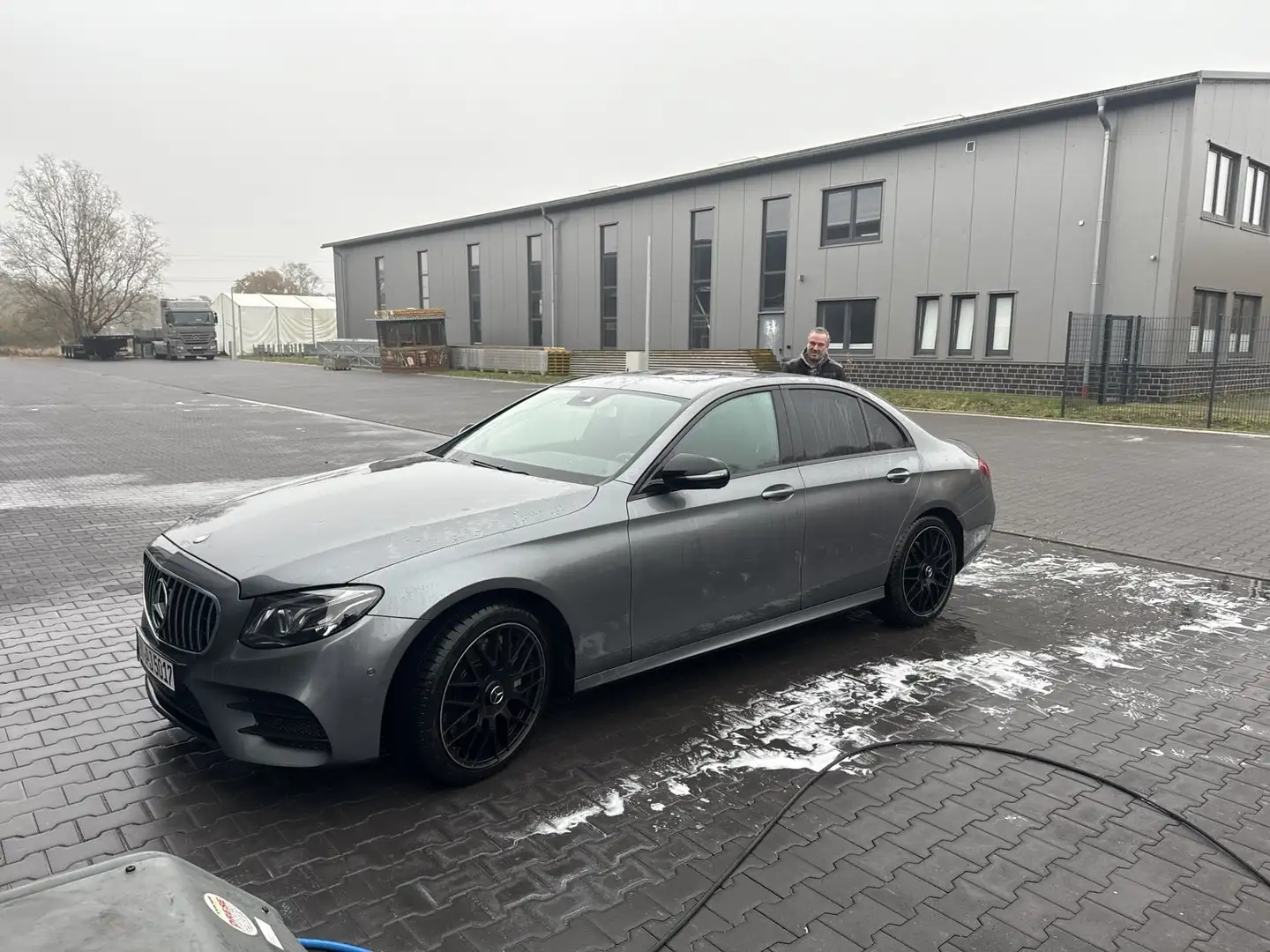 Mercedes-Benz E 350 d 9G-TRONIC AMG Line - 1