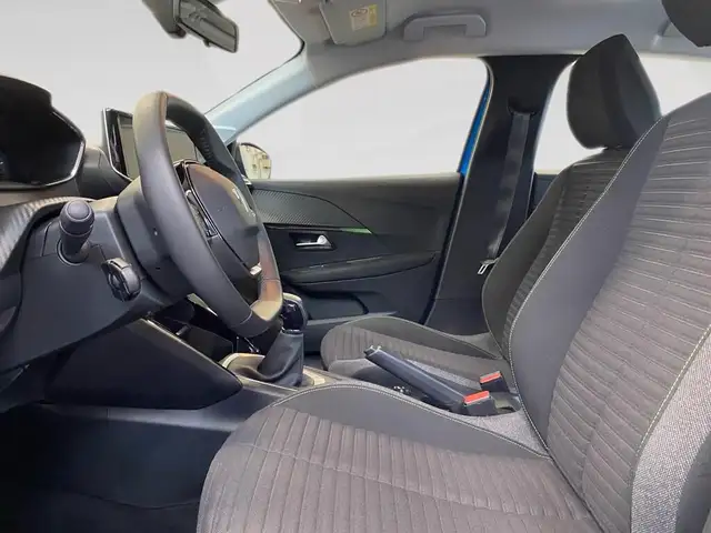 Peugeot 208 view 7