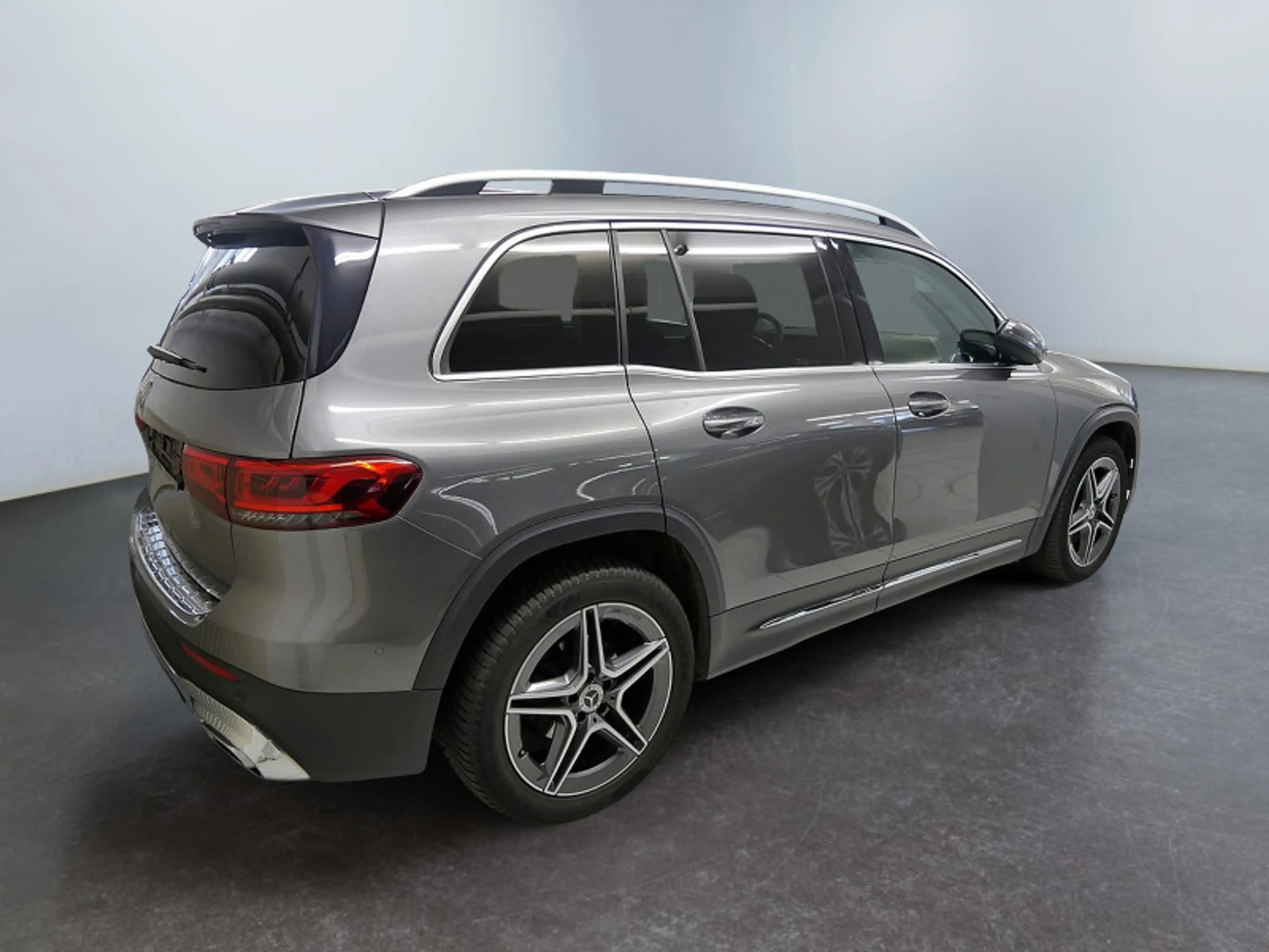 Mercedes-Benz GLB 200 d AMG PREMIUM AHK KAMERA SPUR PDC SHZ — photo 5