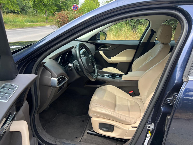 Jaguar F-Pace 20d AWD Aut. Prestige Navi Camera Jante Cuir — photo 12