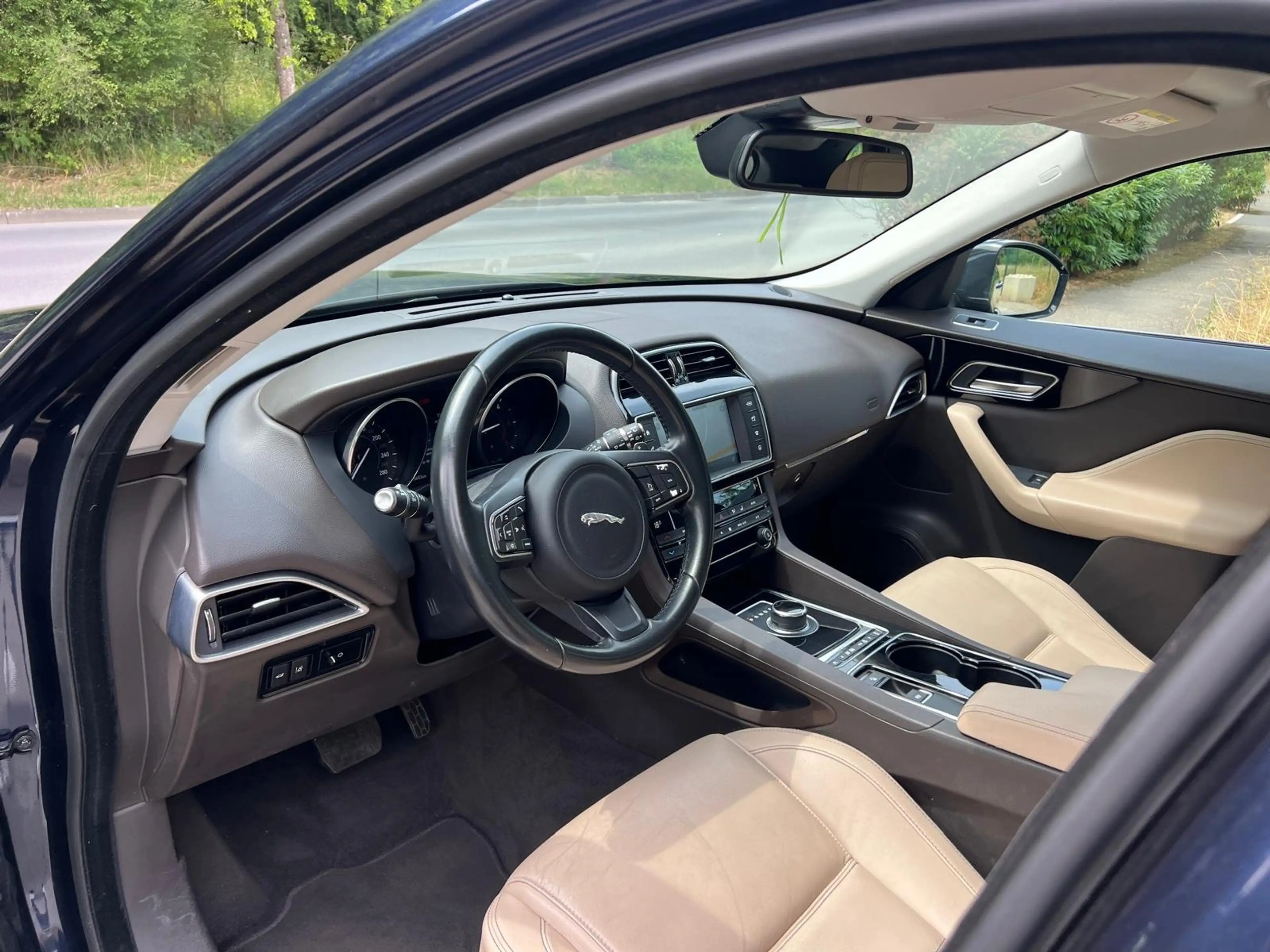 Jaguar F-Pace 20d AWD Aut. Prestige Navi Camera Jante Cuir — photo 15