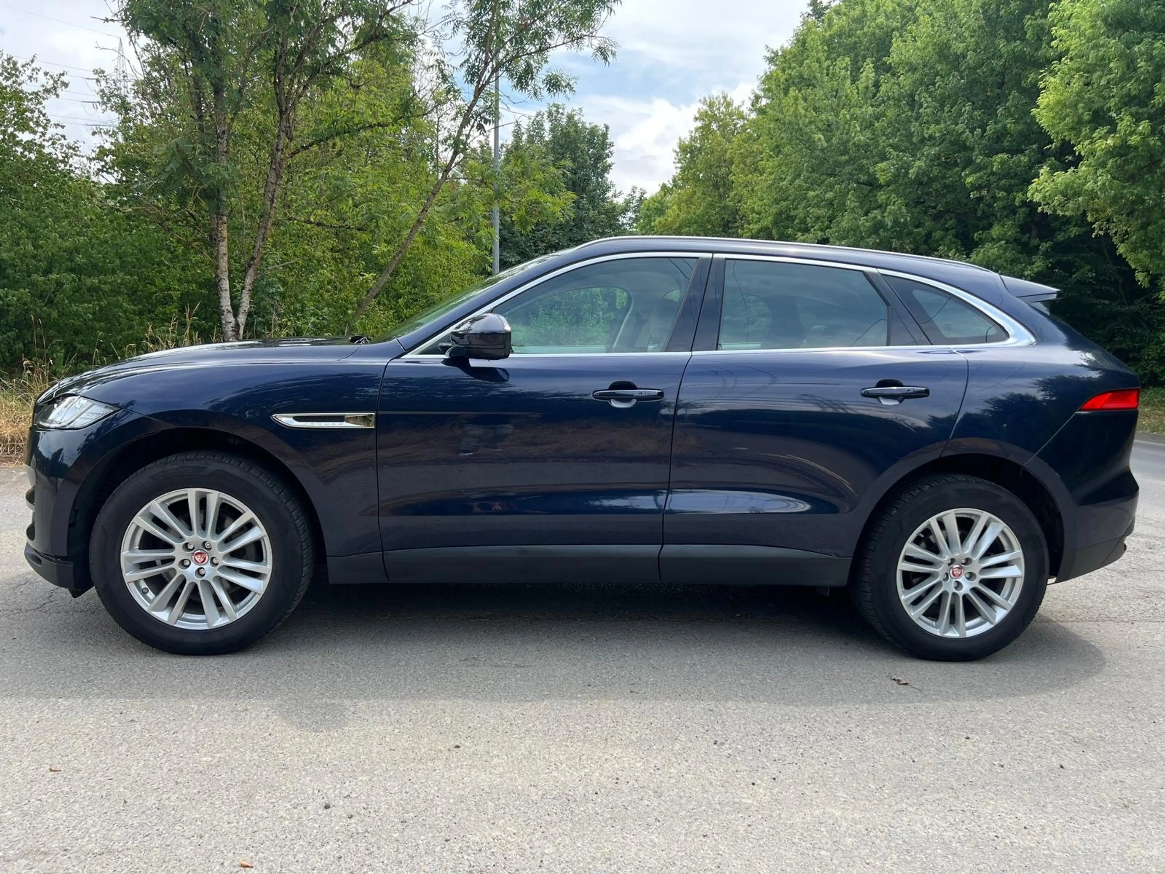 Jaguar F-Pace 20d AWD Aut. Prestige Navi Camera Jante Cuir — photo 9
