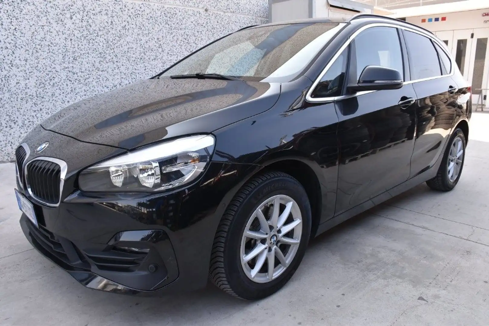 BMW 218 d Active Tourer Business *Navi, Pelle* Gris - 1