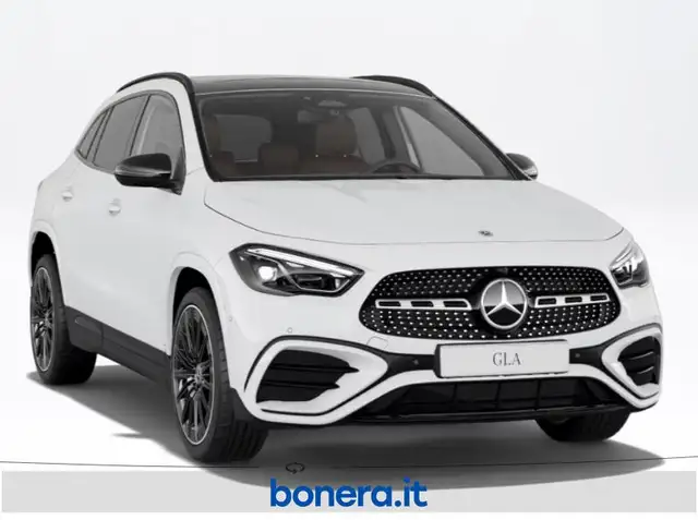 Mercedes-Benz Gla view 2