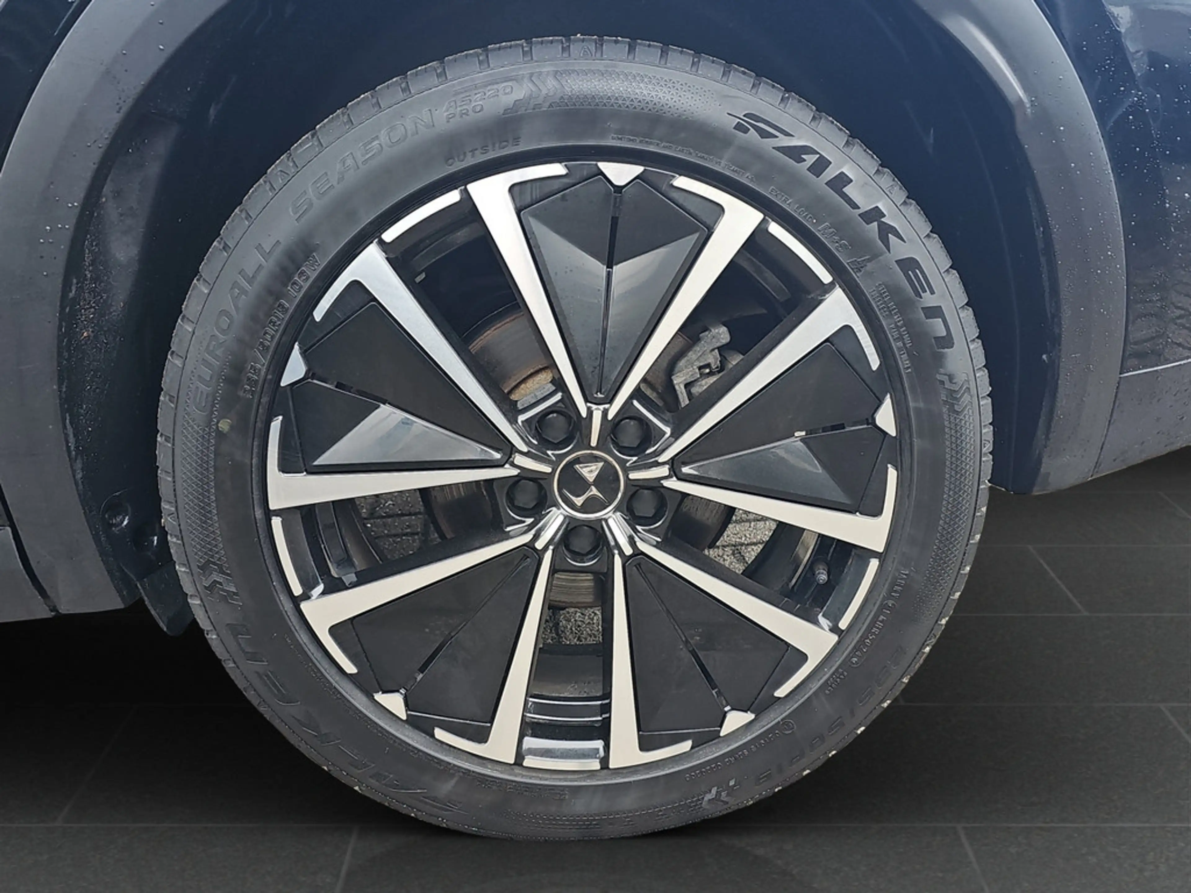 DS Automobiles DS 7 HDI 130 EAT8 Étoile SHZ LEDER ACC PANO — photo 8