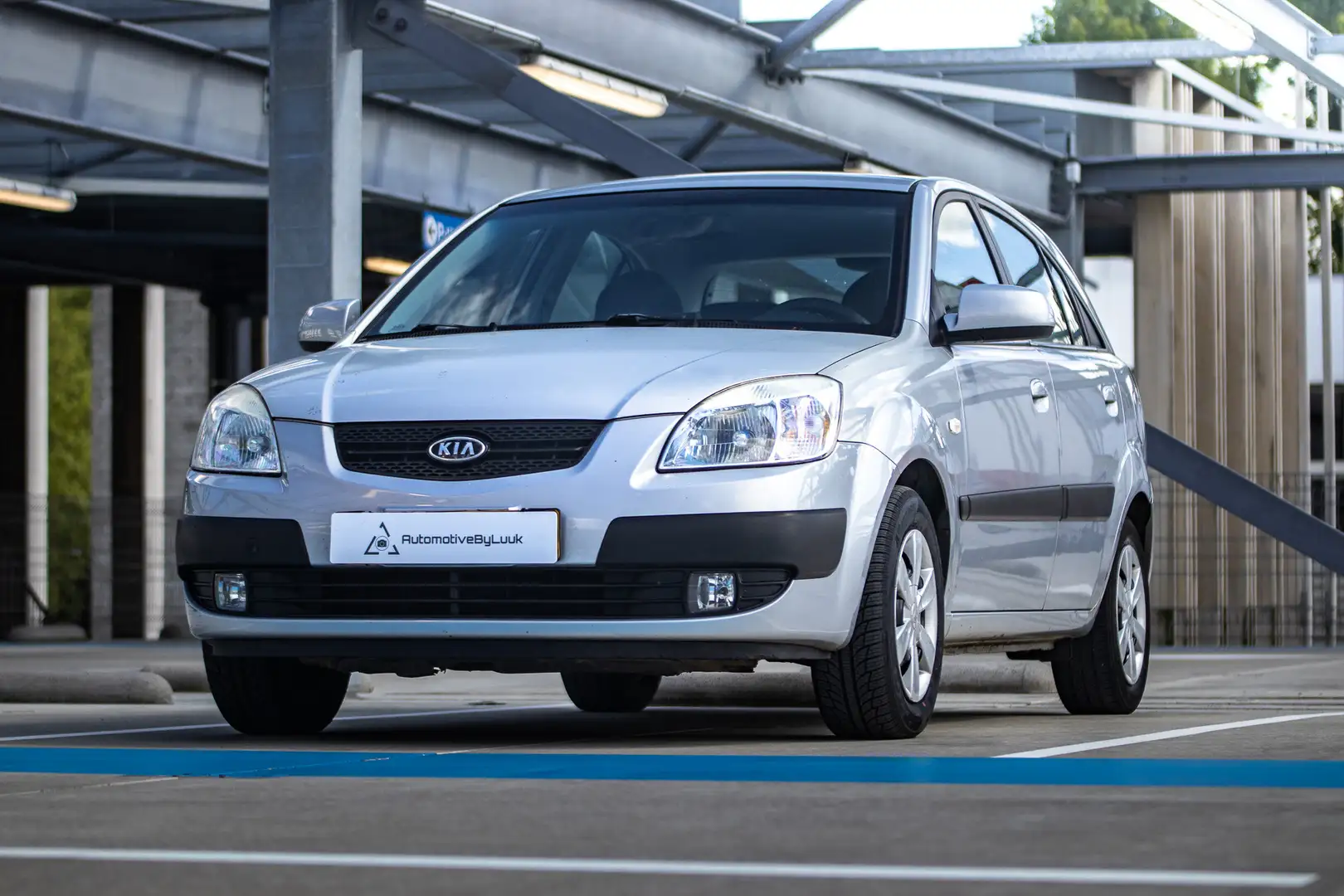Kia Rio 1.4 Base Argent - 1