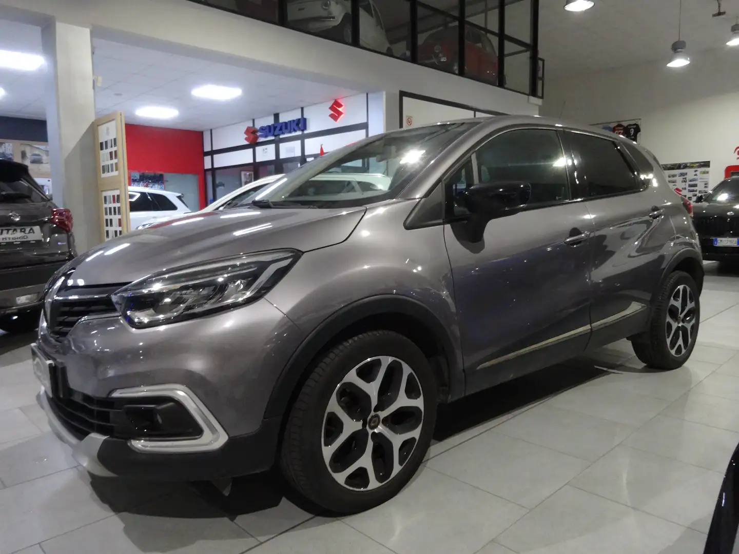 Renault Captur 1.5 dci 90cv Intens''OCCASIONISSIMA'' Grau - 2