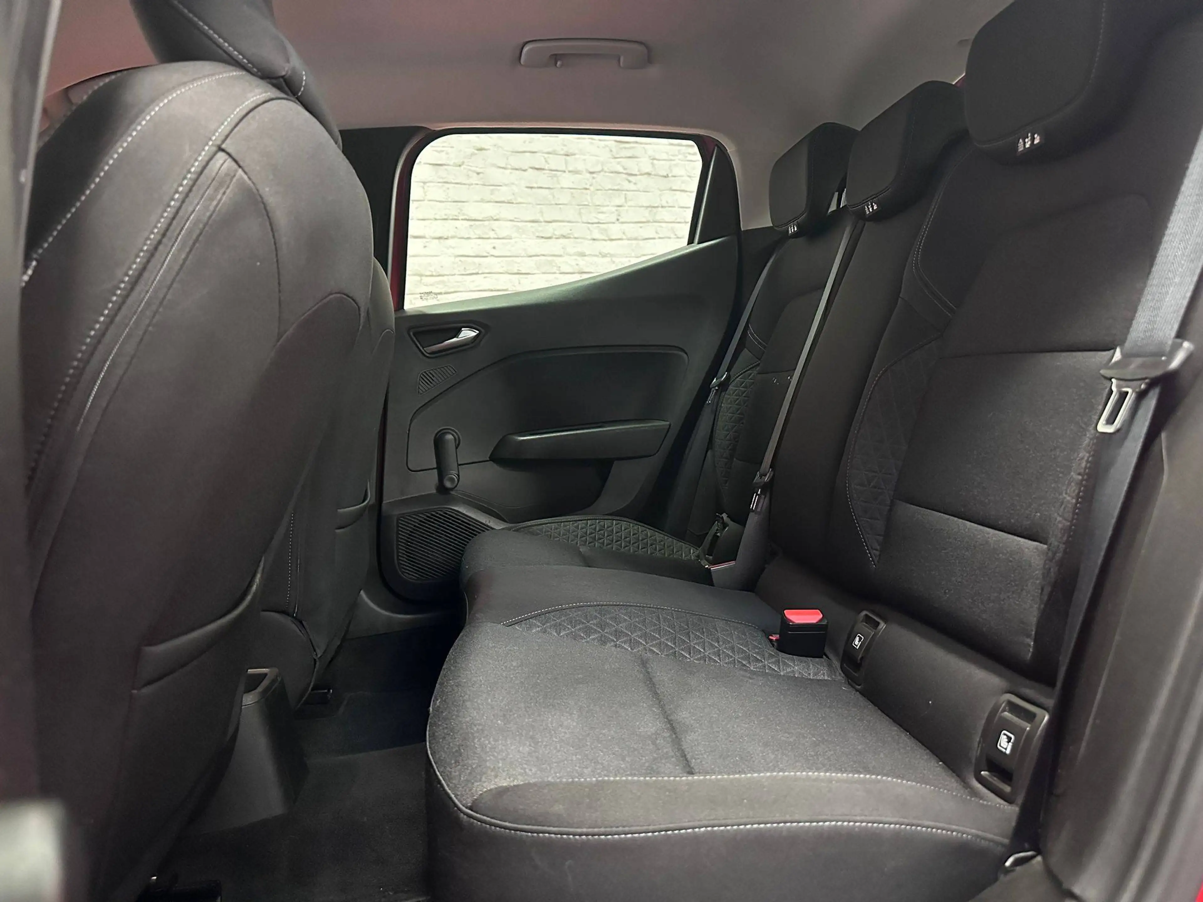 Renault Clio Clio 1.0 TCe Corporate Edition/ Capt. AR/ AC  / BLTH / GPS / Cruise/ 210€ X 60 Mois — photo 13