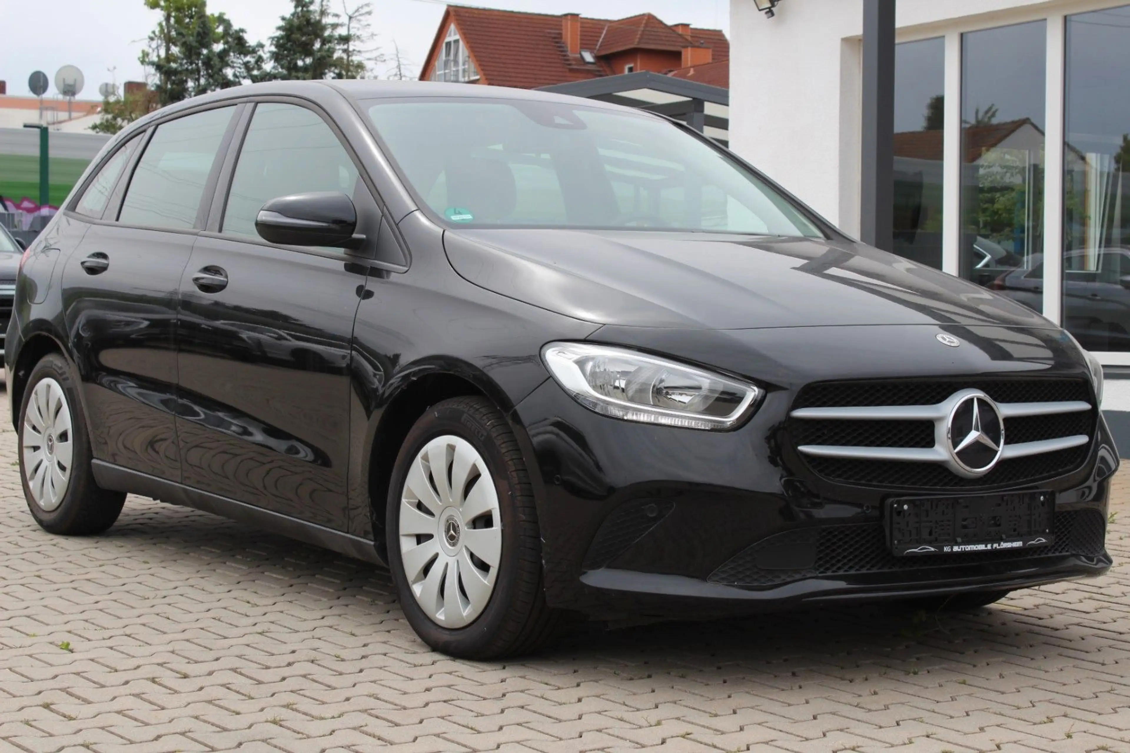 Mercedes-Benz B 250 Mercedes-Benz B 250e Aut. Navi Sitzhzg Klima PDC — photo 4