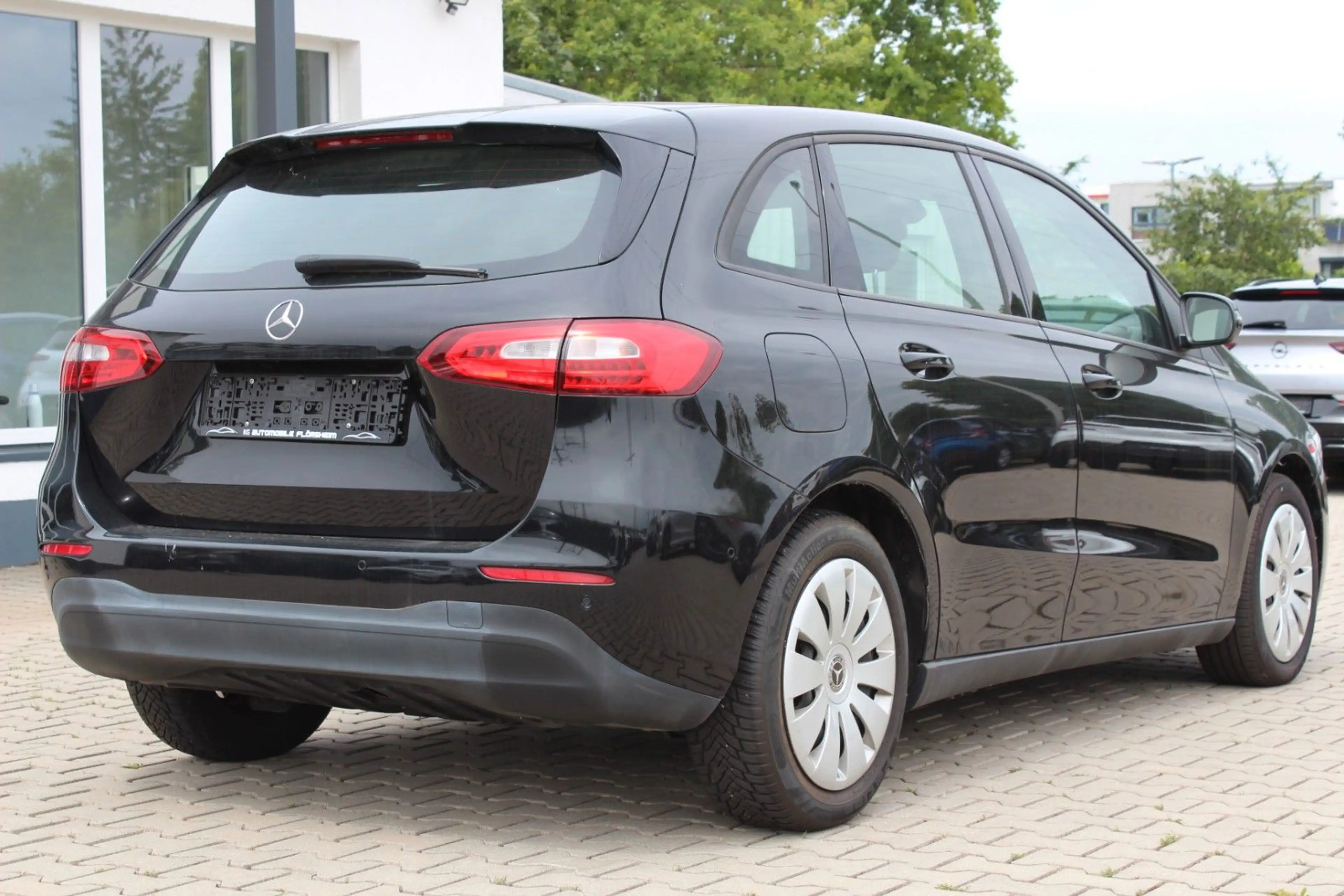 Mercedes-Benz B 250 Mercedes-Benz B 250e Aut. Navi Sitzhzg Klima PDC — photo 6