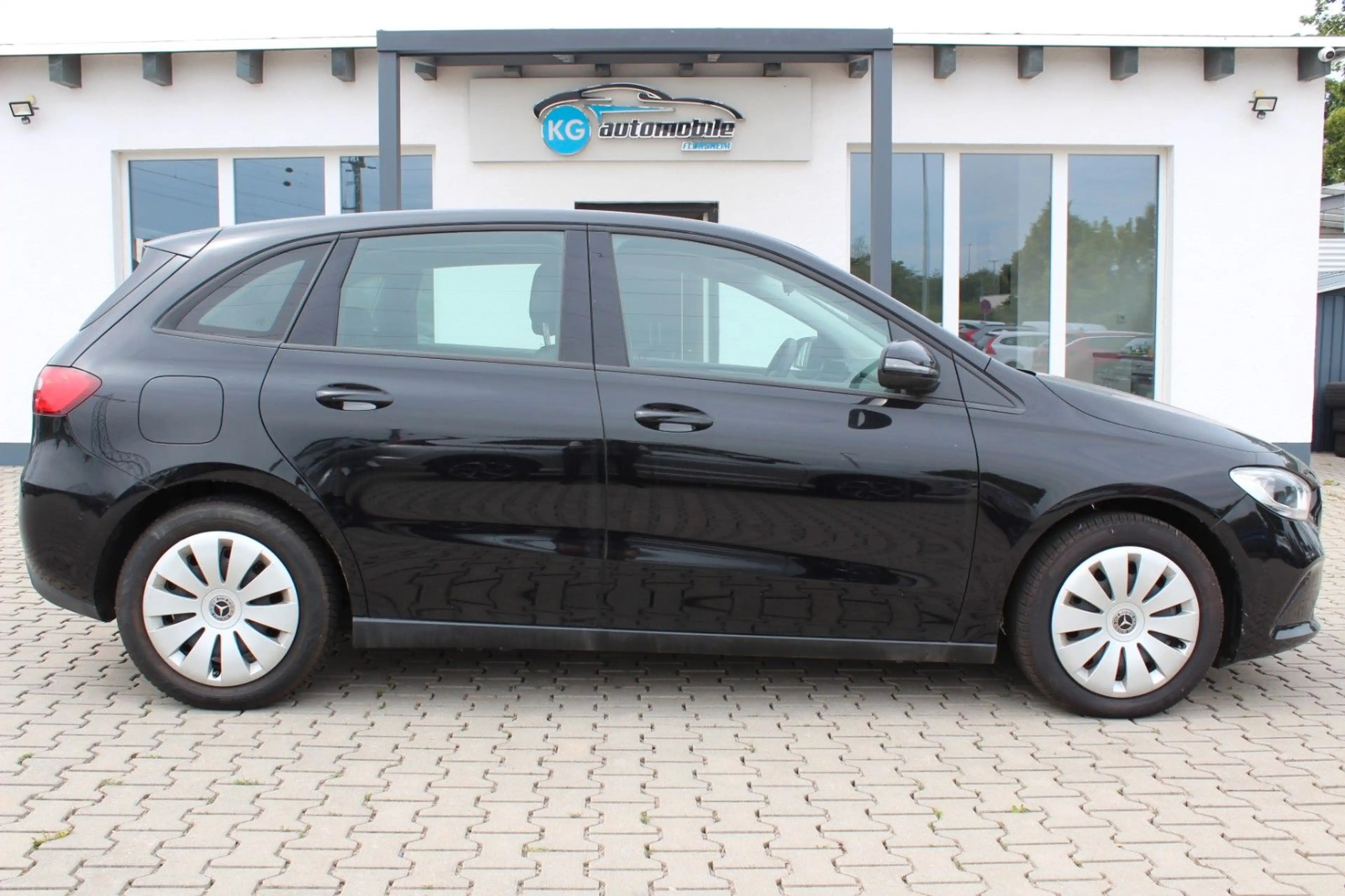 Mercedes-Benz B 250 Mercedes-Benz B 250e Aut. Navi Sitzhzg Klima PDC — photo 5