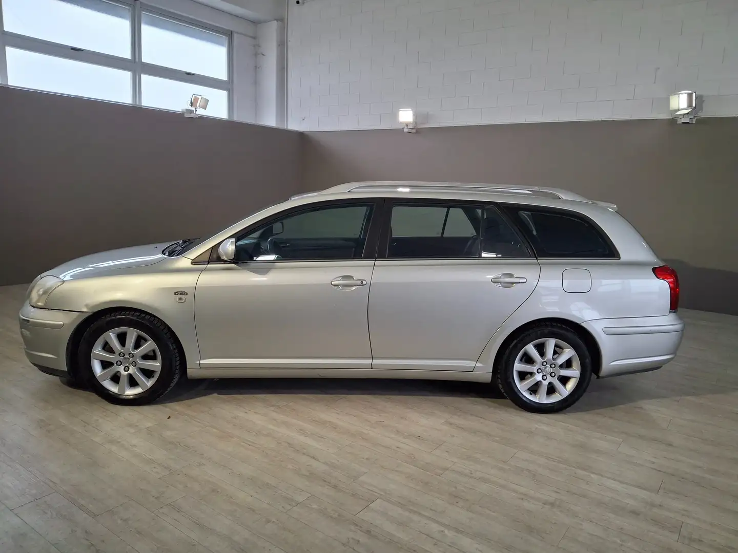 Toyota Avensis Avensis II 2003 2.0 d-4d 16v SW Grigio - 2