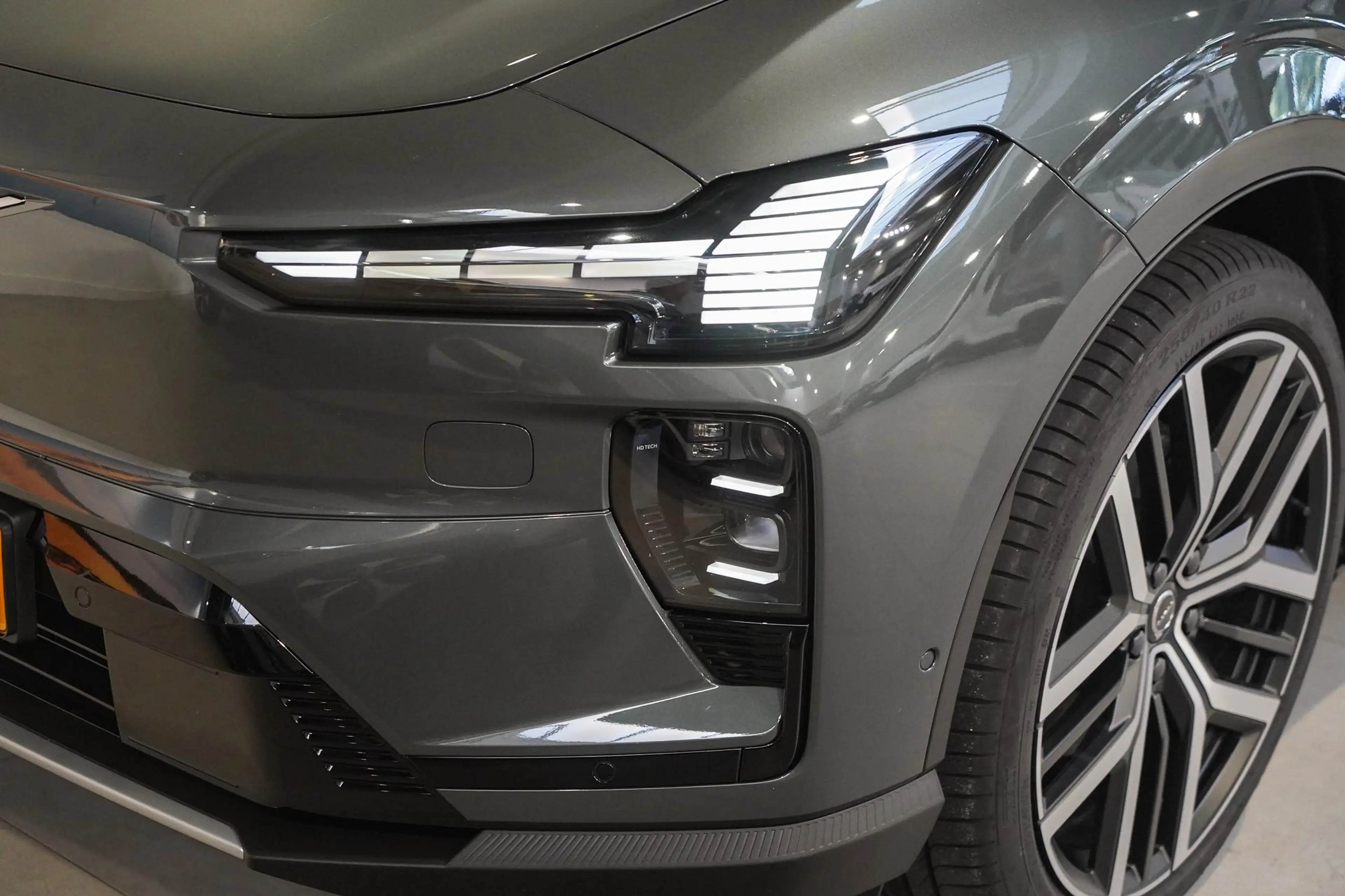 Volvo EX60 P10 AWD Ultra 95 kWh 510pk | Bowers & Wilkins | Pi — photo 4