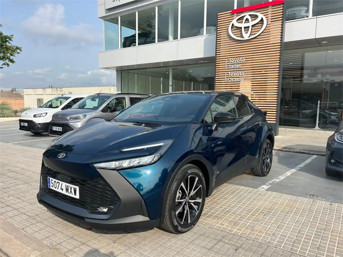 Toyota C-HR 1.8 Advance Hybrid 140 - 1
