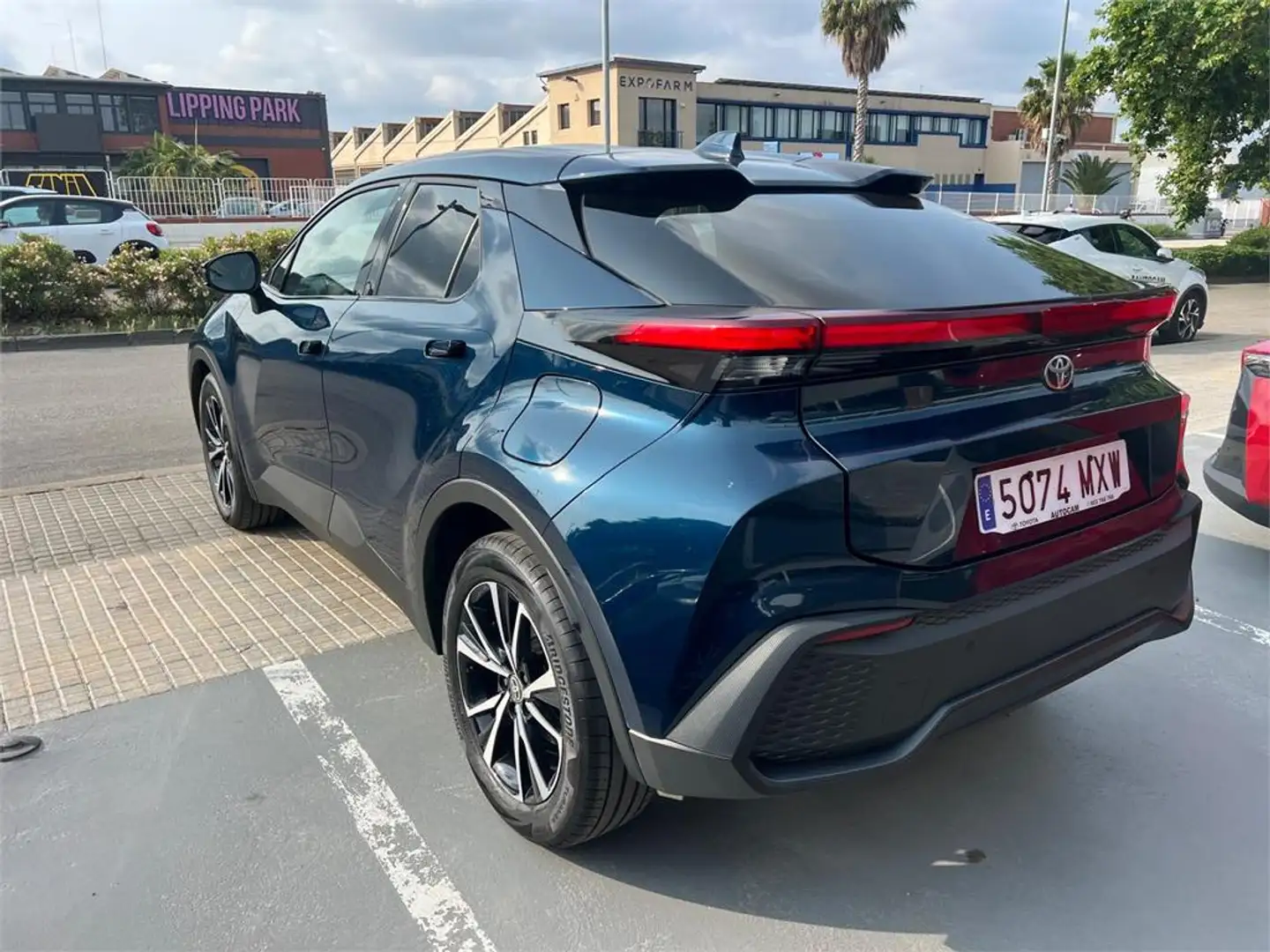 Toyota C-HR 1.8 Advance Hybrid 140 - 2