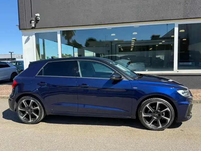 Audi A1 view 6