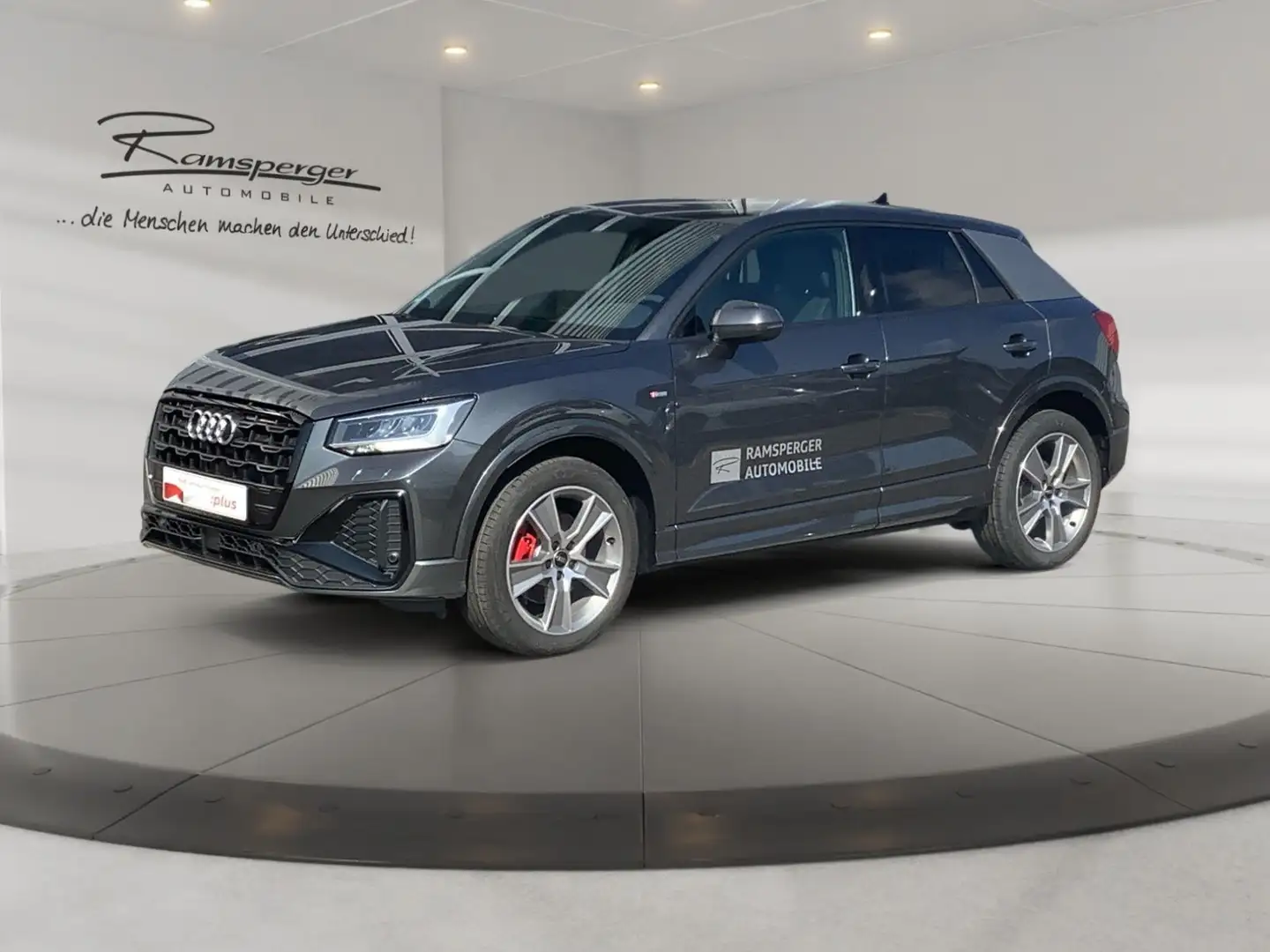 Audi Q2 S line 35 TFSI S tronic LED Kamera Optikp. Grau - 2