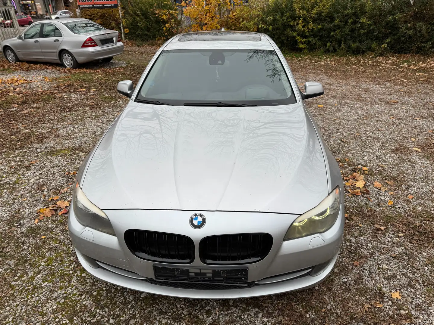 BMW 530 5er Diesel 530d Sport-Aut., TÜV(HU) Neu Gris - 2