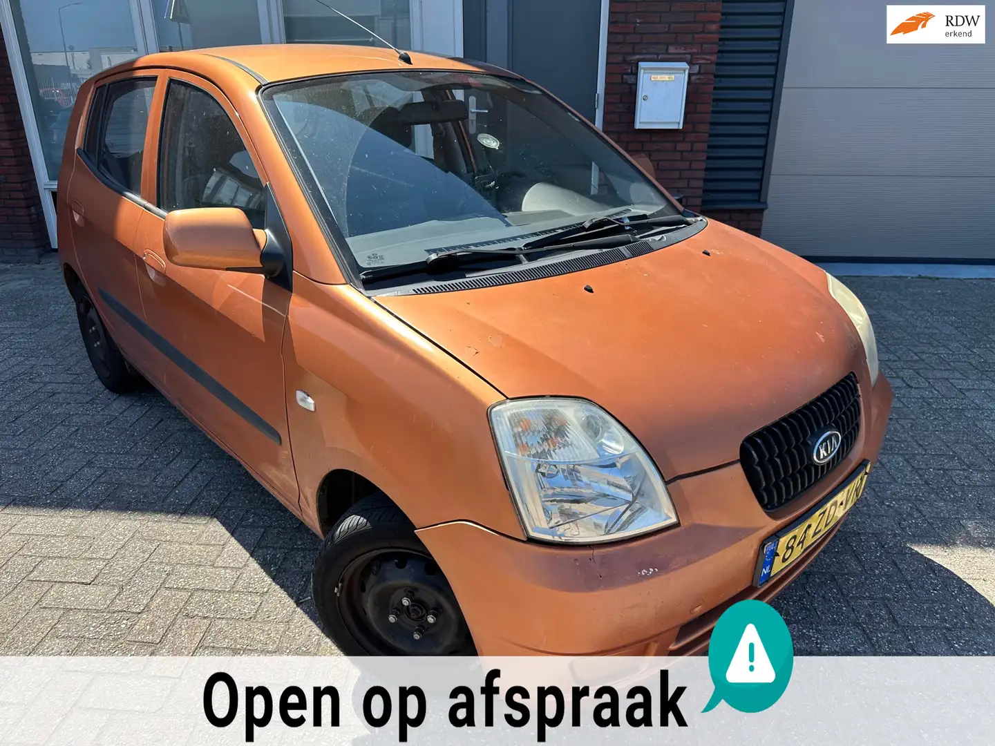 Kia Picanto 1.0 Light / 5DRS / NAP / Nieuwe APK Orange - 1