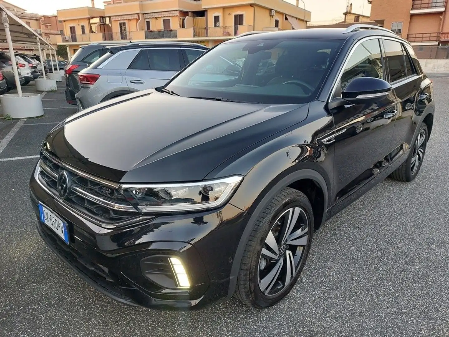 Volkswagen T-Roc 2.0 TDI SCR R-Line Uniprò km 78000 Nero - 1