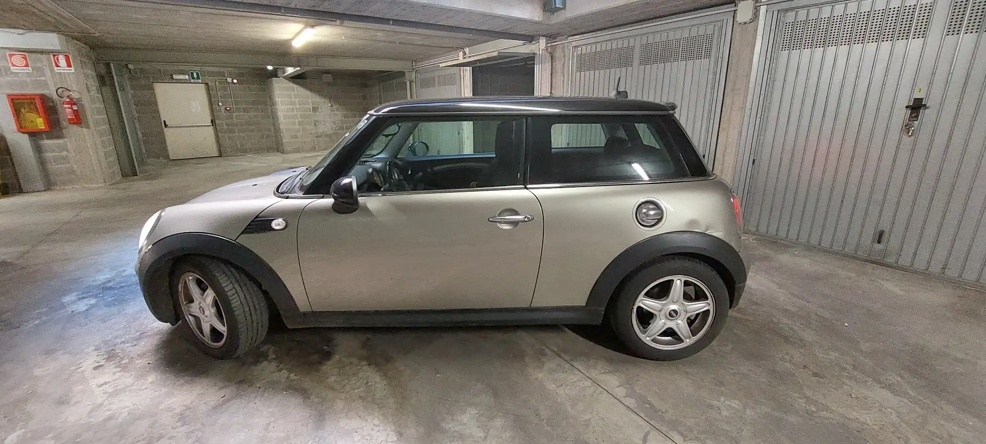 MINI Cooper 1.6 120cv Bronzo - 2