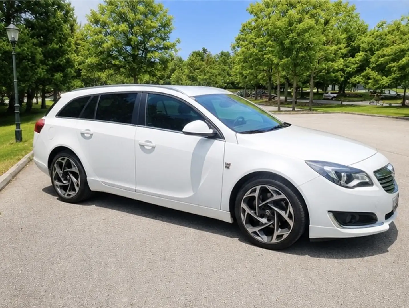 Opel Insignia ST 2,0 CDTI ecoflex Sport Start/Stop System - 1
