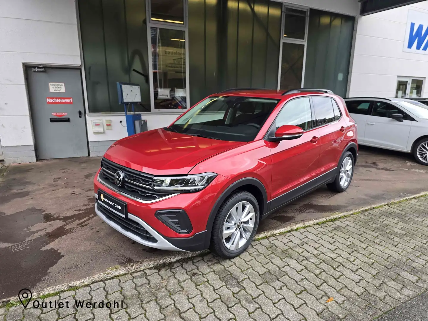 Volkswagen T-Cross 1.0 TSI 85 kW Life*LED*DAB*KAMERA*NAVI*SITZH.*KLIM Rood - 1