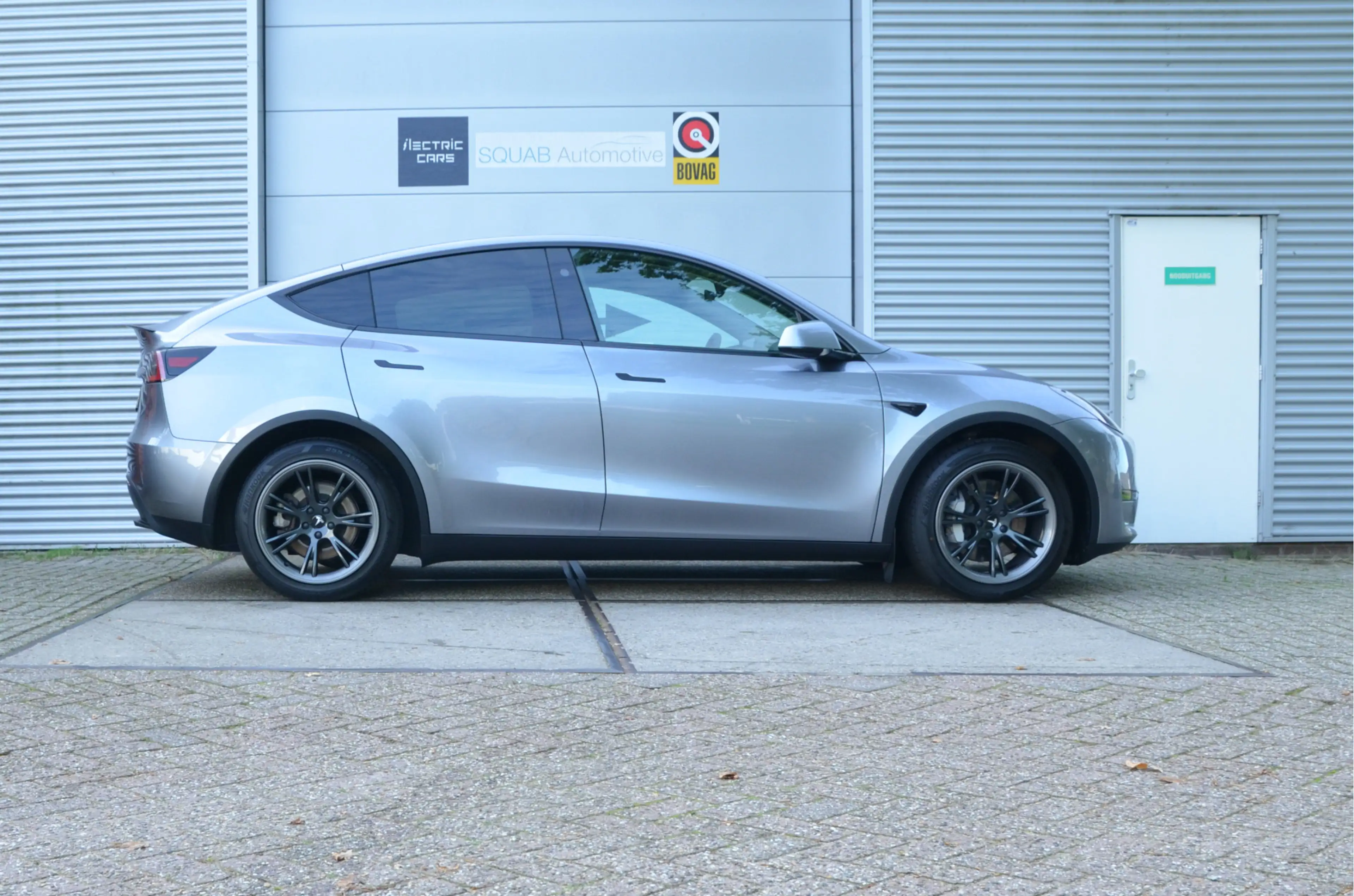 Tesla Model Y Long Range AWD 75 kWh AutoPilot4.0 (FSD 99,- p/mnd — photo 9