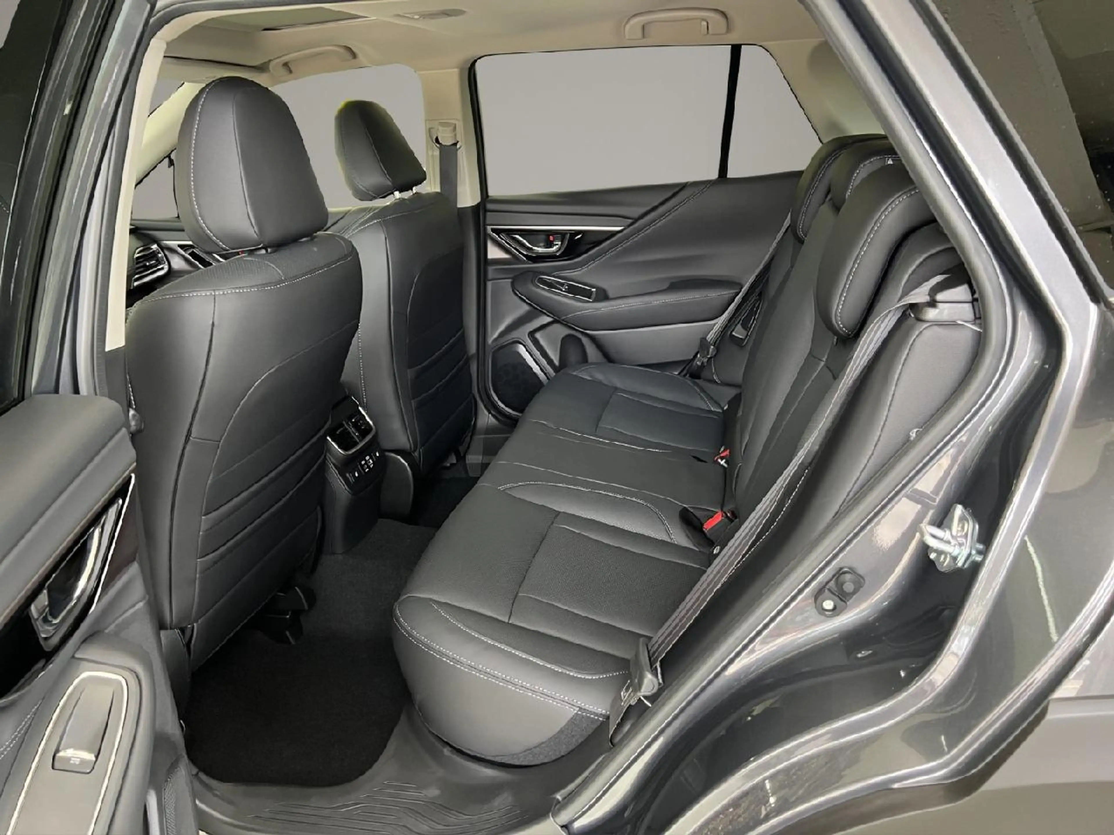 Subaru OUTBACK Platinum — photo 13
