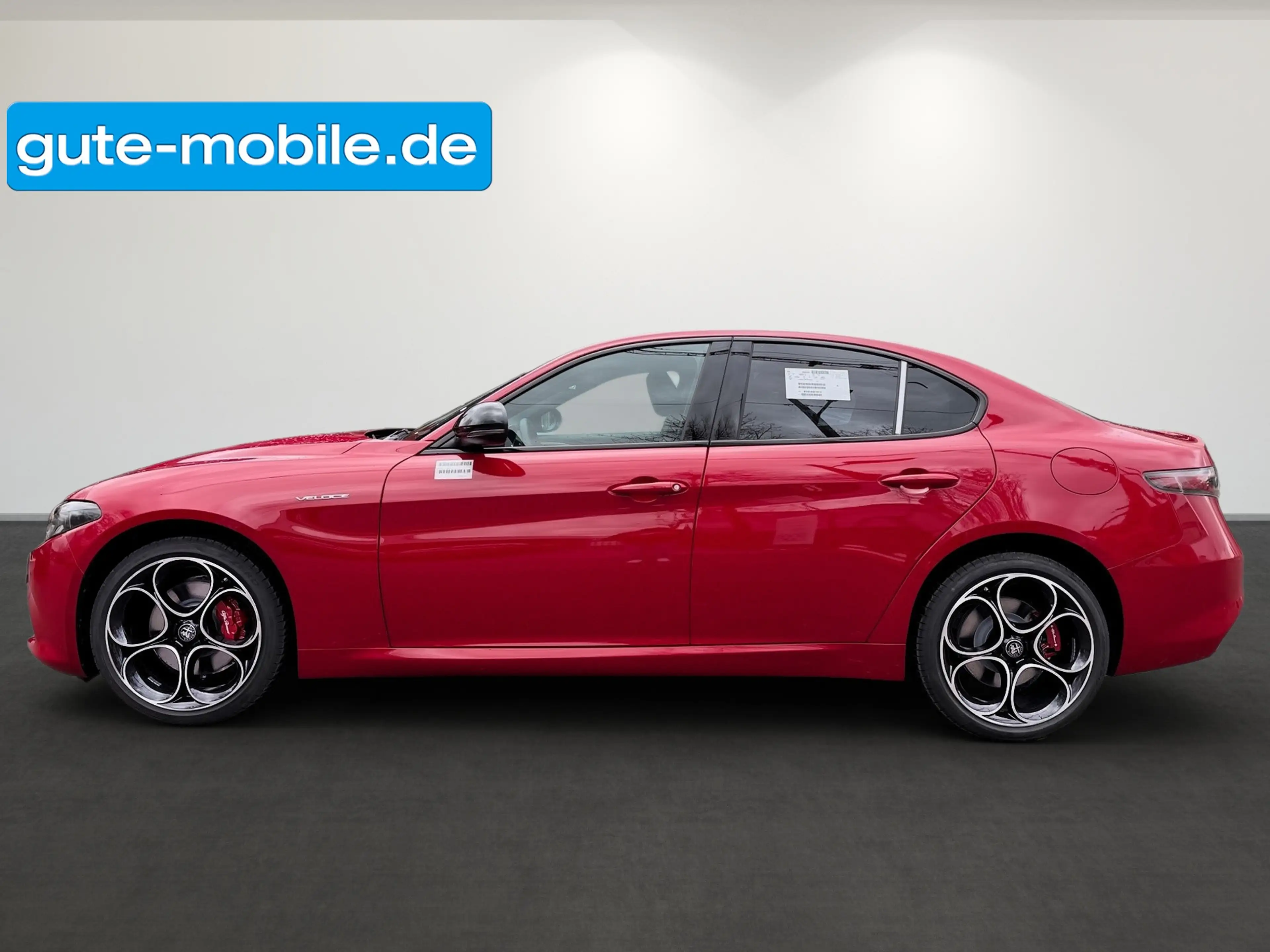 Alfa Romeo Giulia Veloce Q4|Technologie-Paket|Premium-Paket — photo 4