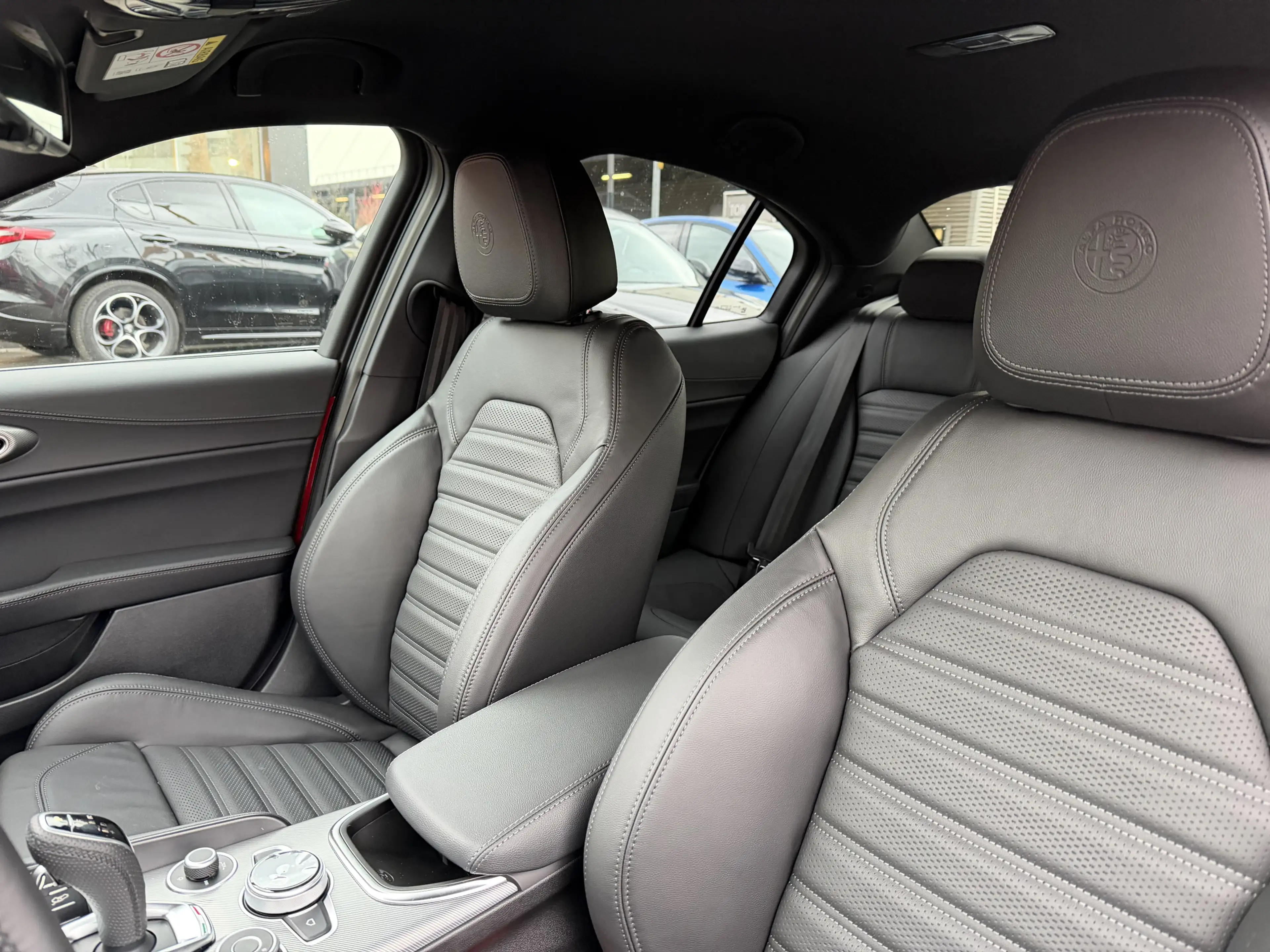 Alfa Romeo Giulia Veloce Q4|Technologie-Paket|Premium-Paket — photo 18