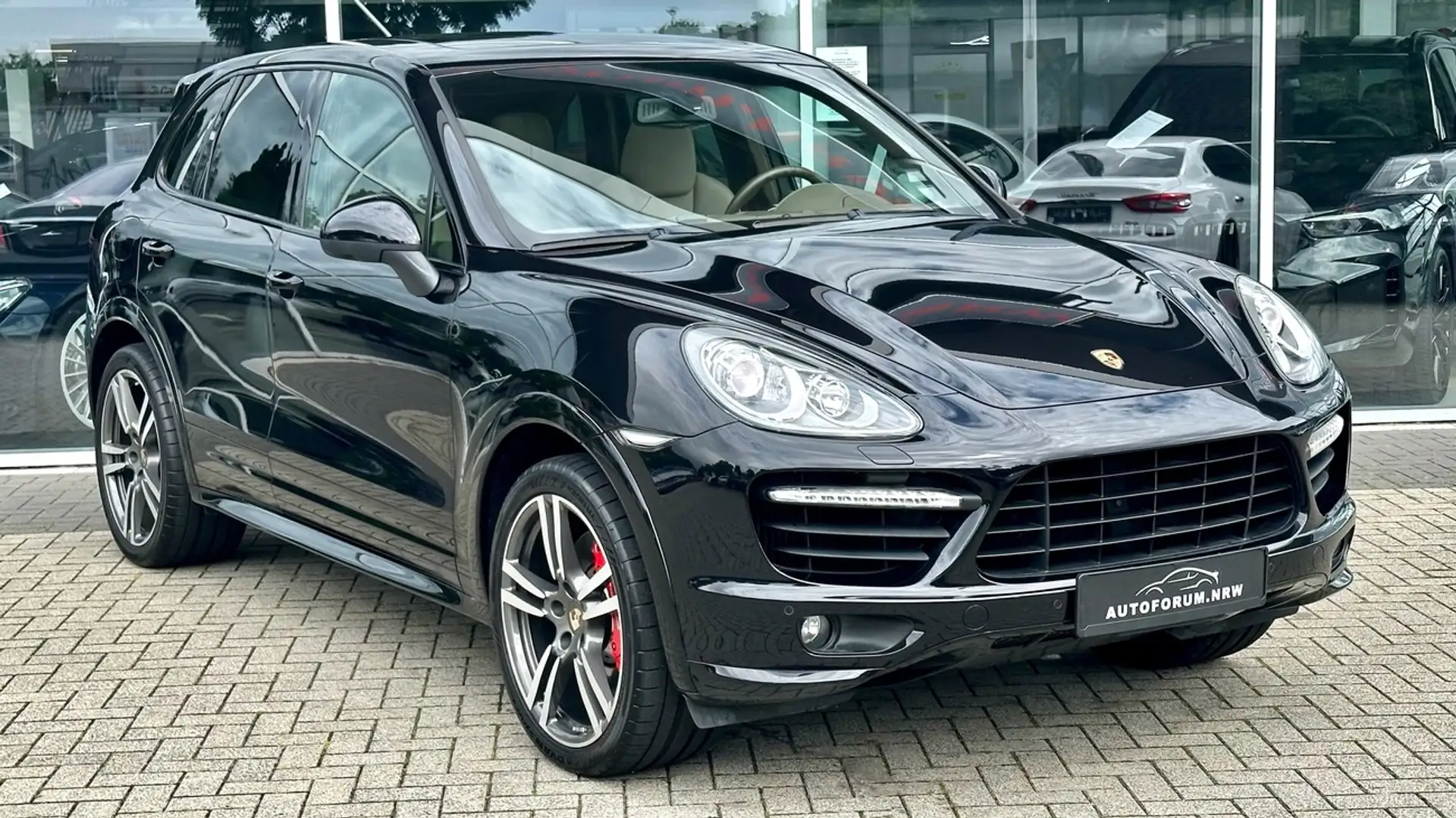 Porsche Cayenne V8 Turbo - 92A - Scheckheft - 53.243km - BOSE Noir - 1