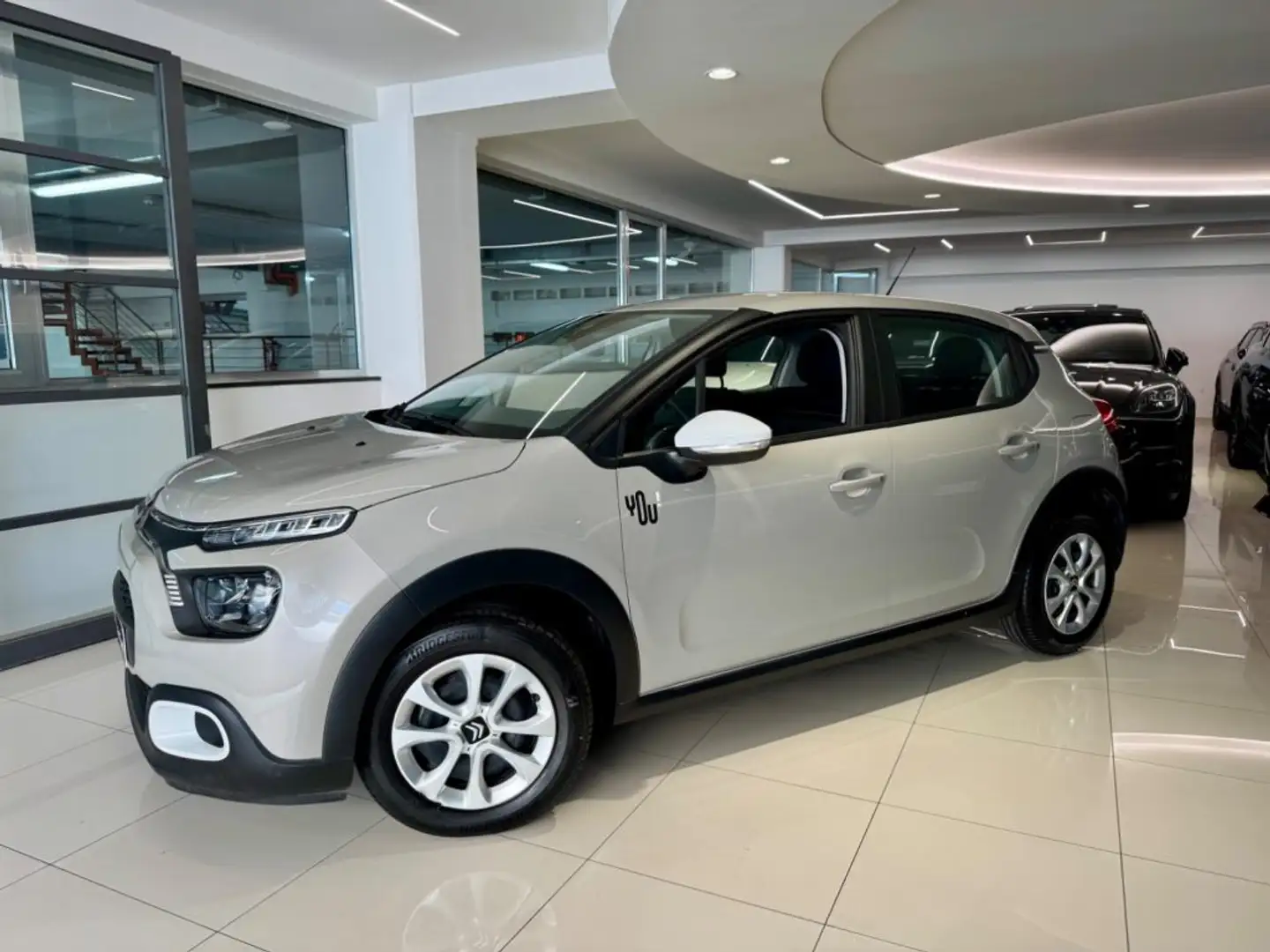 Citroen C3 PureTech 83 S&S You Beige - 2