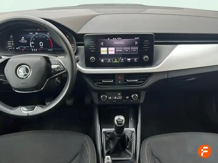 Škoda Kamiq 1.0 TSI Selection 2023, foto 11