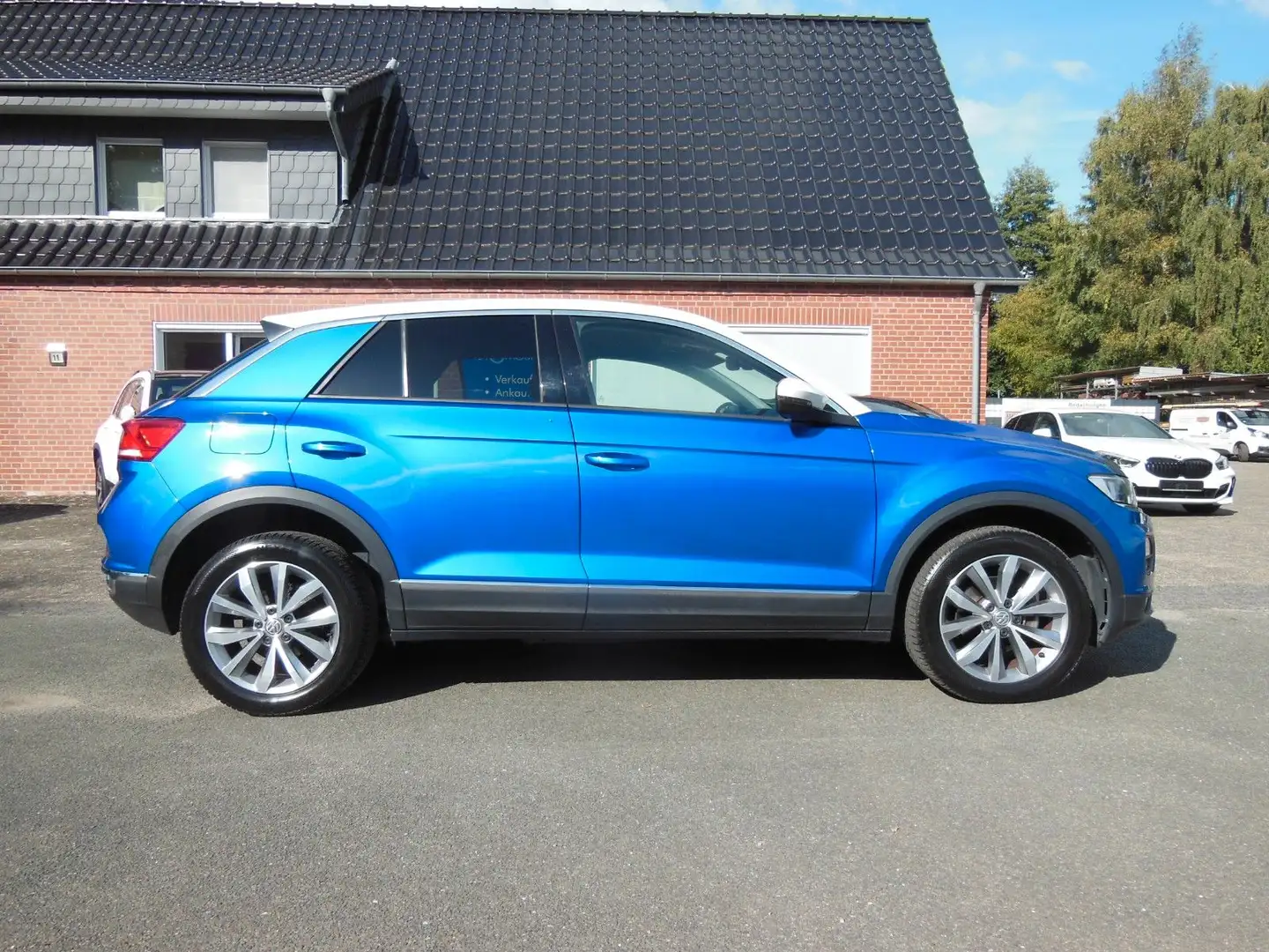 Volkswagen T-Roc 1.5 TSI ACT Style NAV/ACC/BLINDSPOT/SHZ/17 Blau - 2