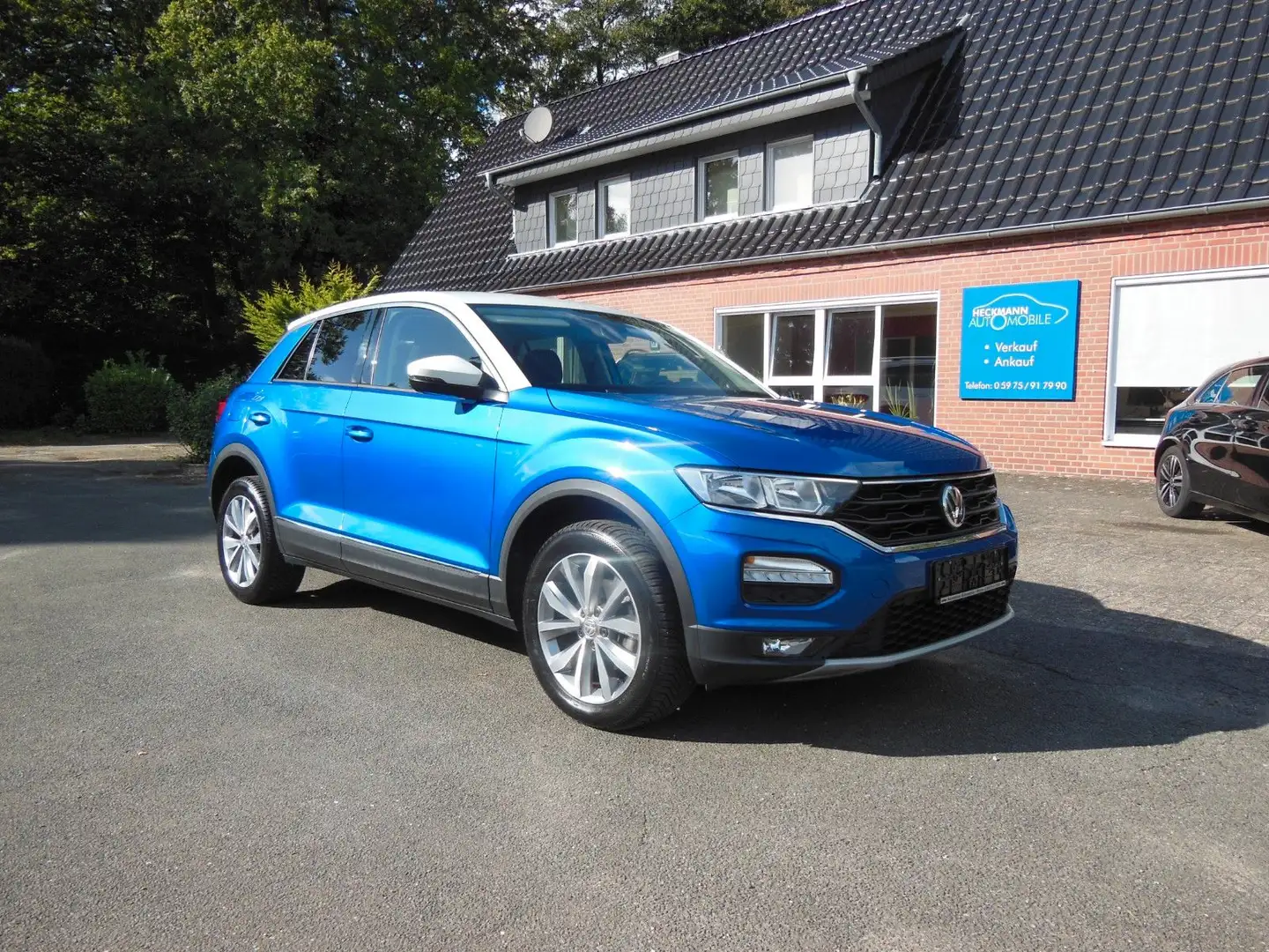 Volkswagen T-Roc 1.5 TSI ACT Style NAV/ACC/BLINDSPOT/SHZ/17 Blau - 1