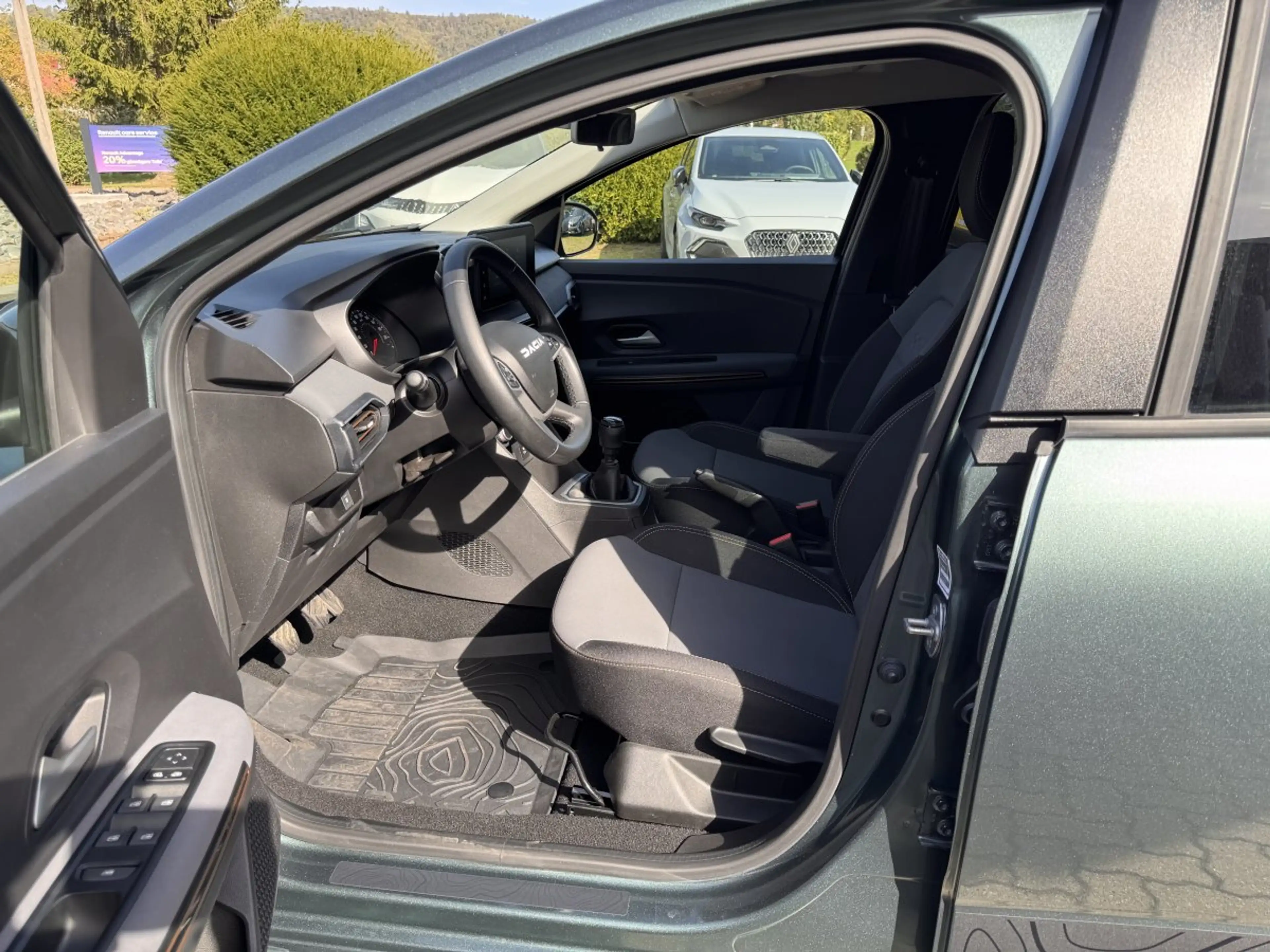Dacia Jogger 1.0 TCe 110 EU6e Extreme — photo 9