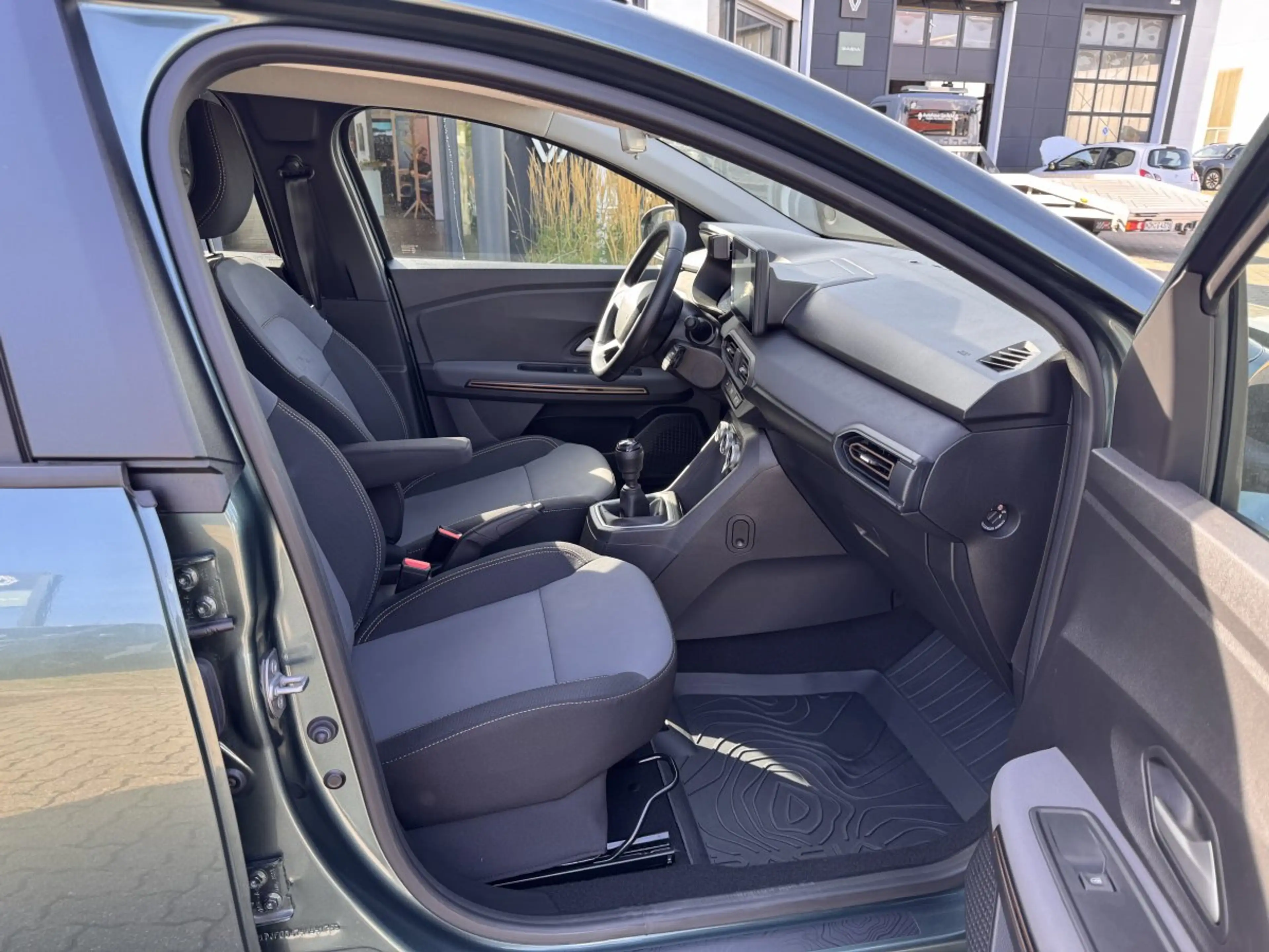 Dacia Jogger 1.0 TCe 110 EU6e Extreme — photo 10