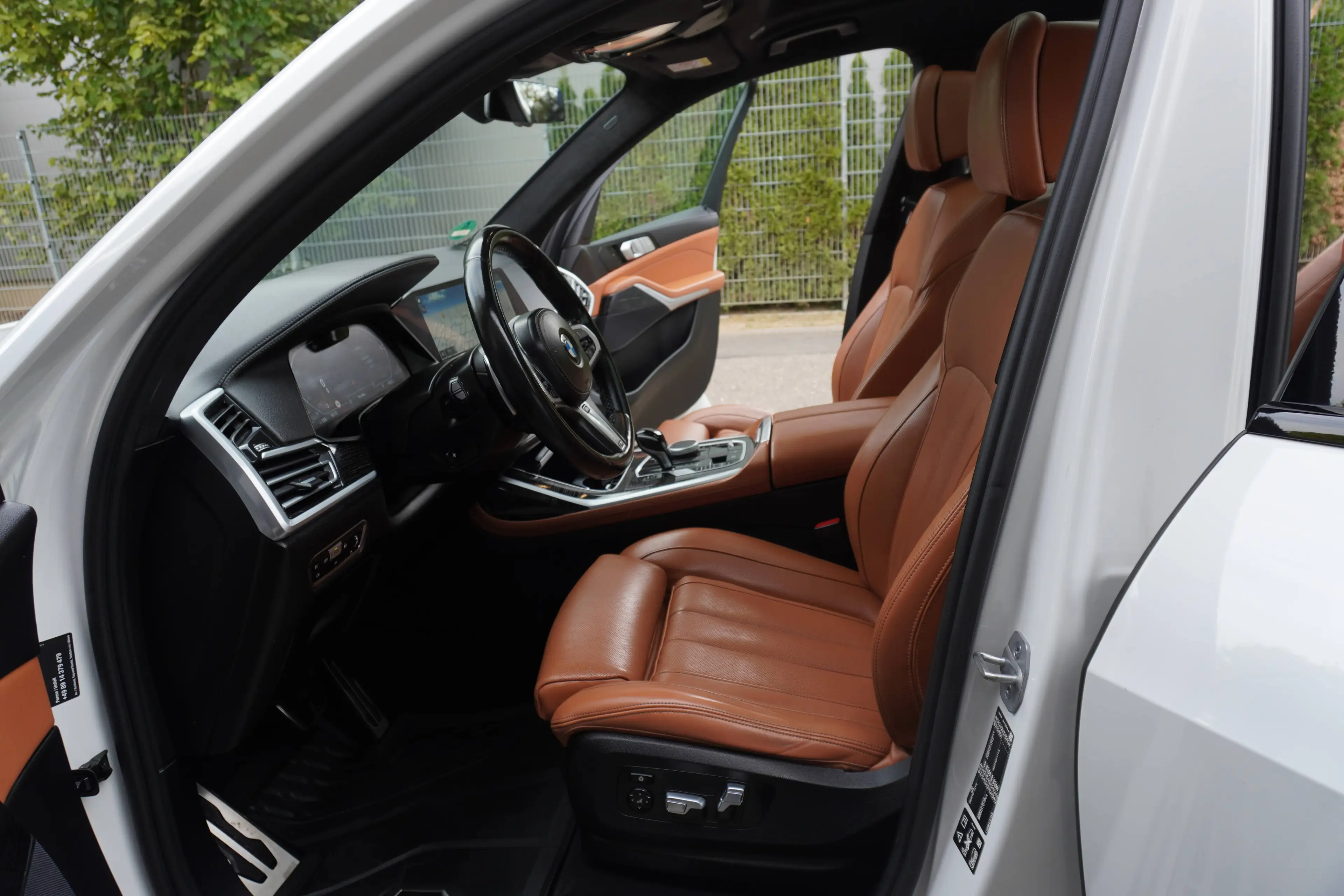 BMW X7 xDrive 40 d M Sport LEDER+NAVI+KAMERA+PANORAMA+AHK+6Sitze — photo 11