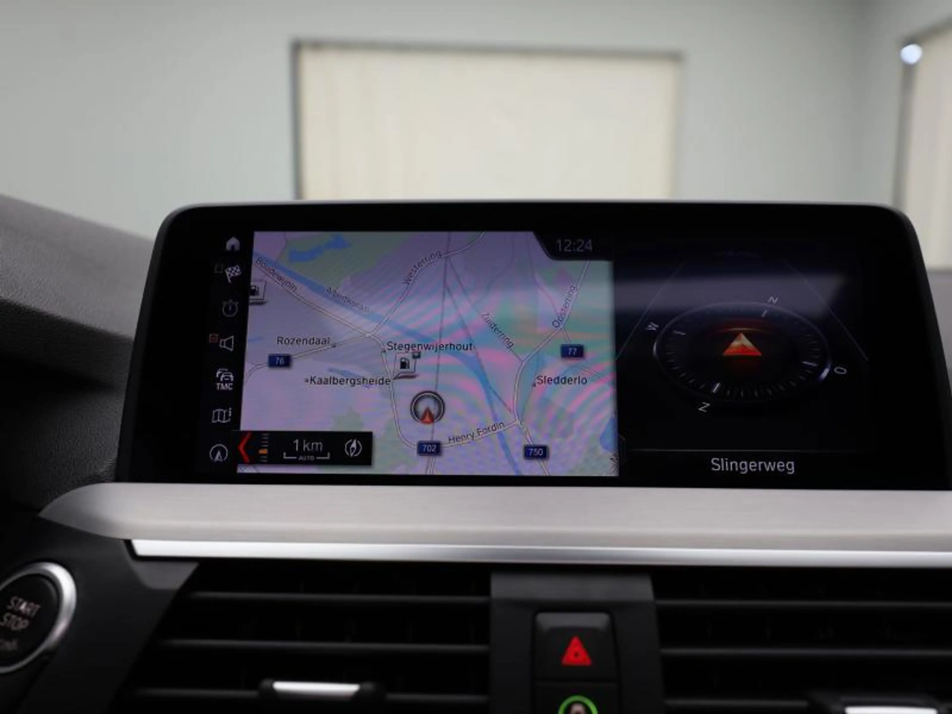 BMW X4 M SPORT - PANO-DAK - LEDER — photo 12