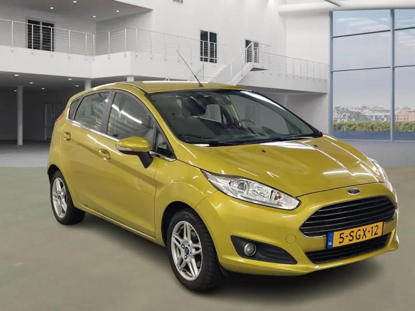 Ford Fiesta 1.0 EcoBoost Titanium|NAVI|PSENSOR|TREKHAAK|5DEURS Geel - 2