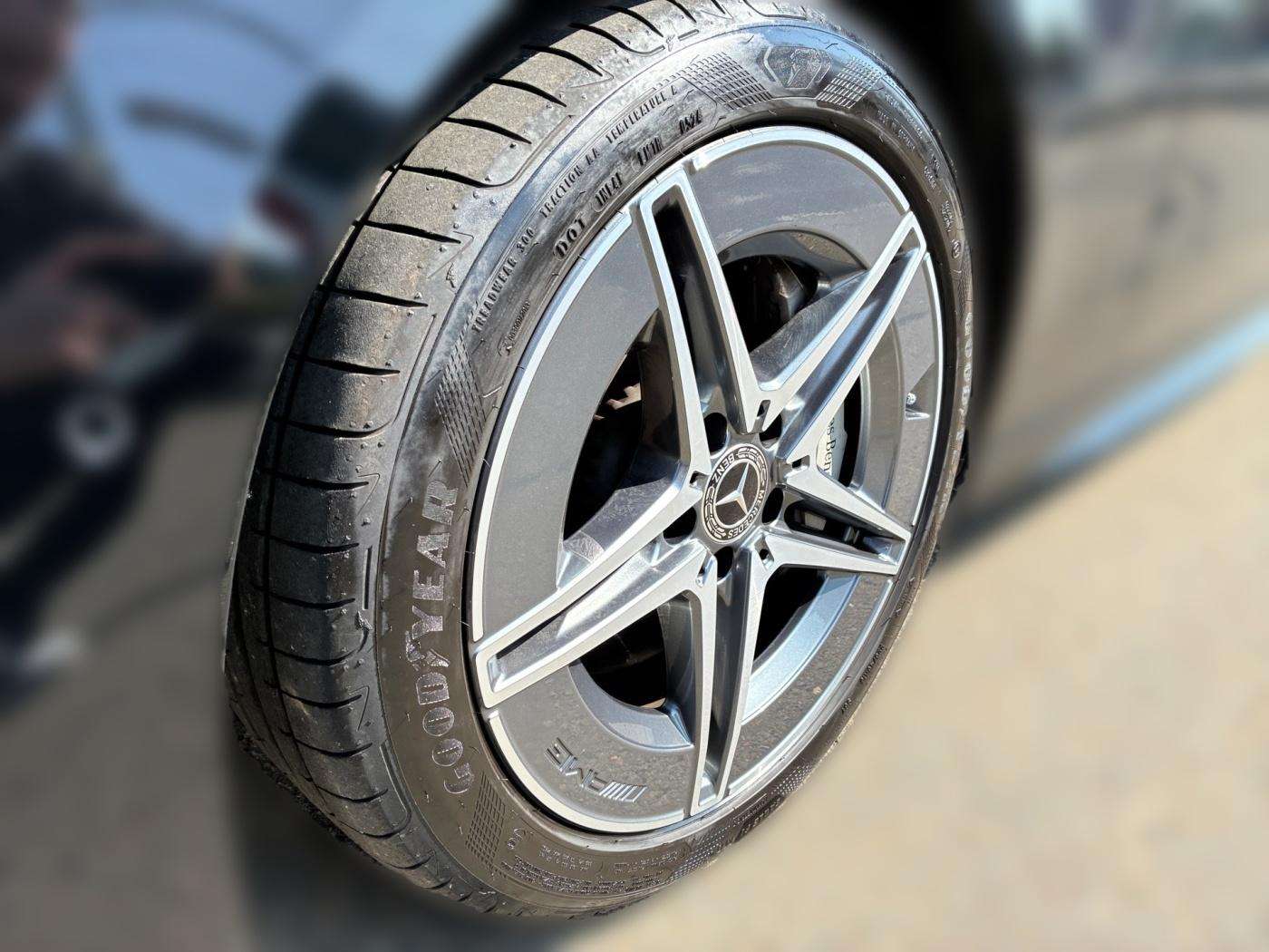 Mercedes-Benz C 220